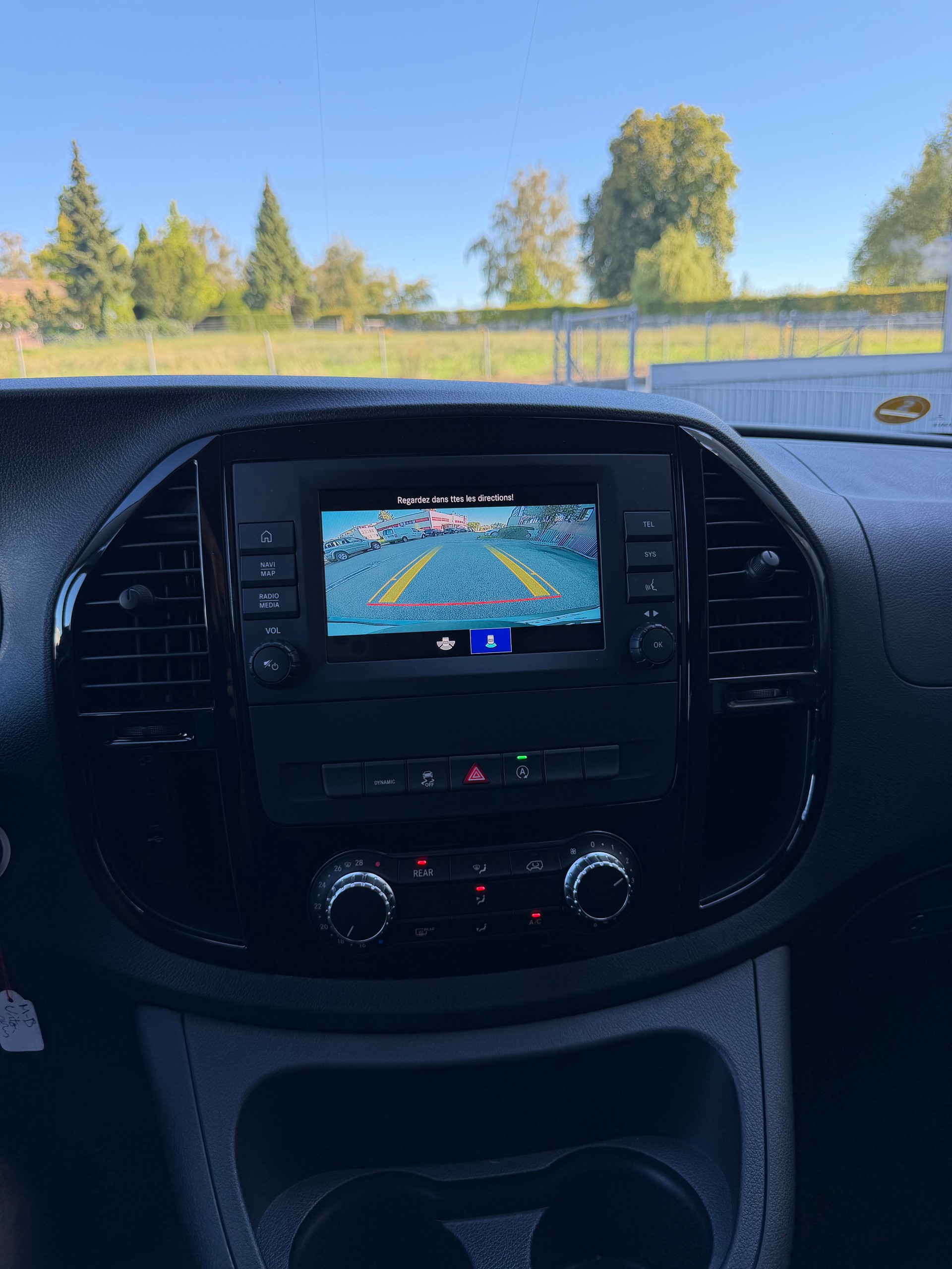 MERCEDES-BENZ Vito 116 CDI Lang Select Tourer 4Matic 9G-Tronic-image-14