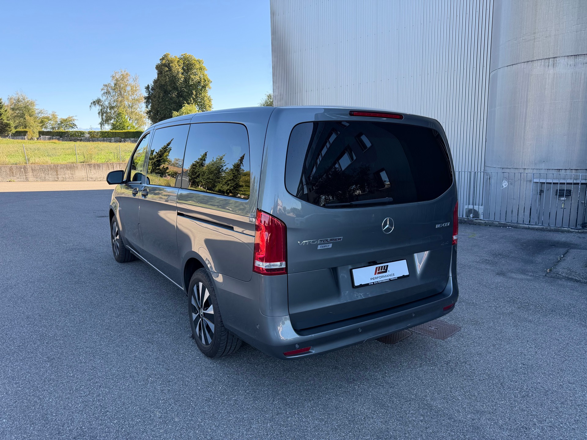 MERCEDES-BENZ Vito 116 CDI Lang Select Tourer 4Matic 9G-Tronic-image-2