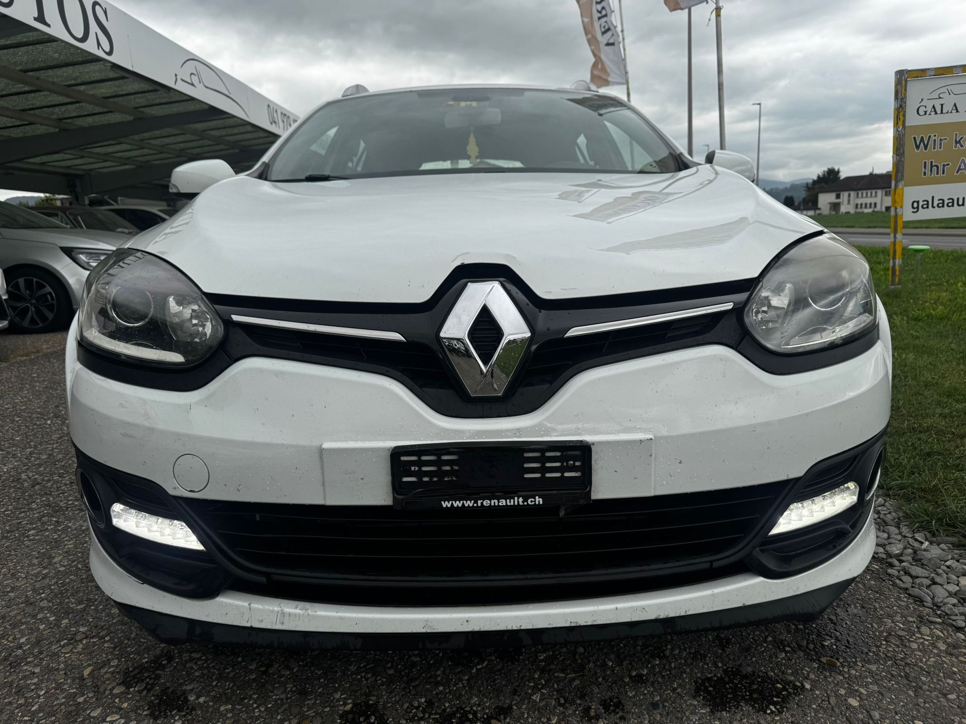 RENAULT Mégane Grandtour 1.5 dCi Expression EDC-image-1