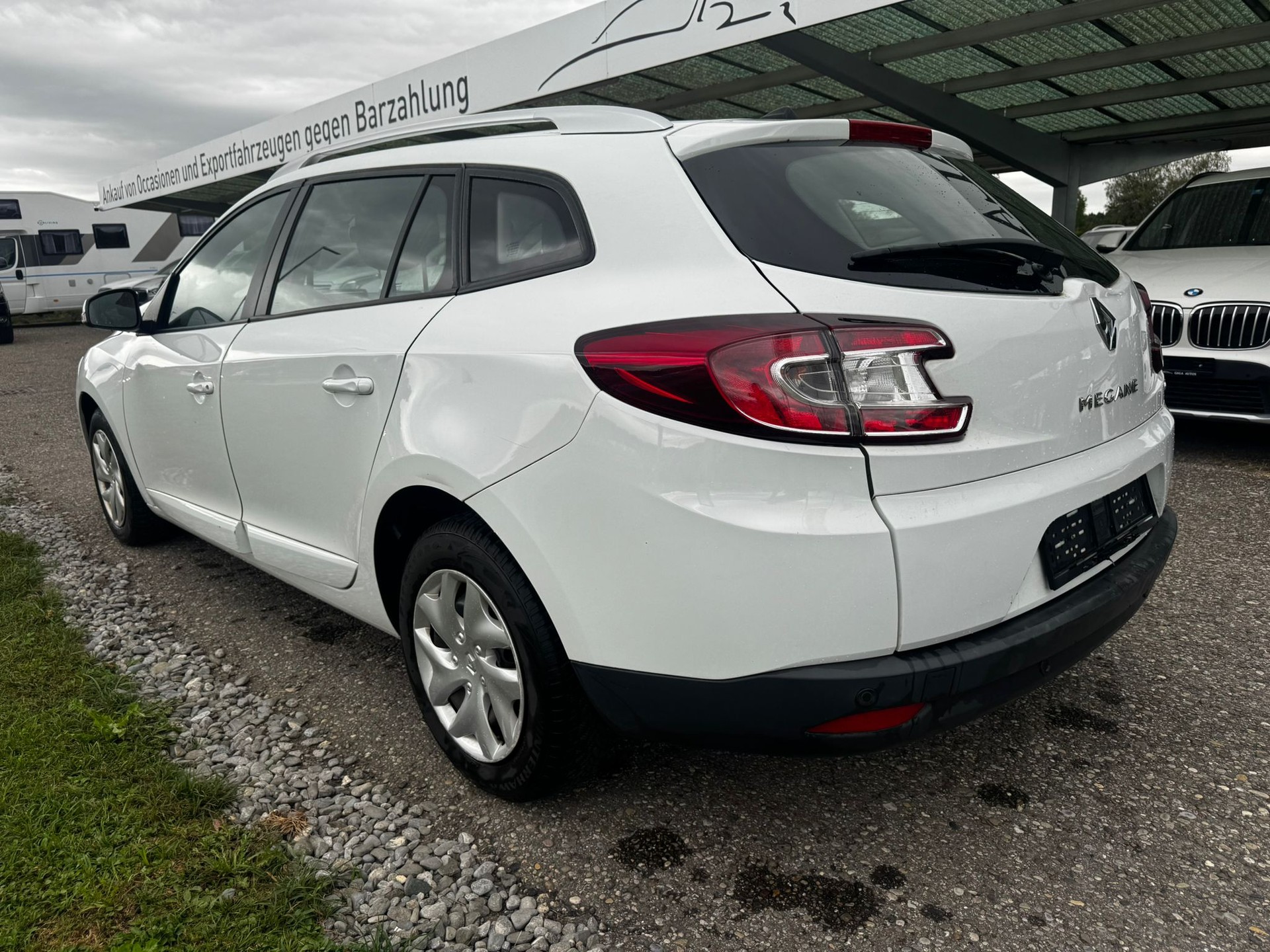 RENAULT Mégane Grandtour 1.5 dCi Expression EDC-image-6