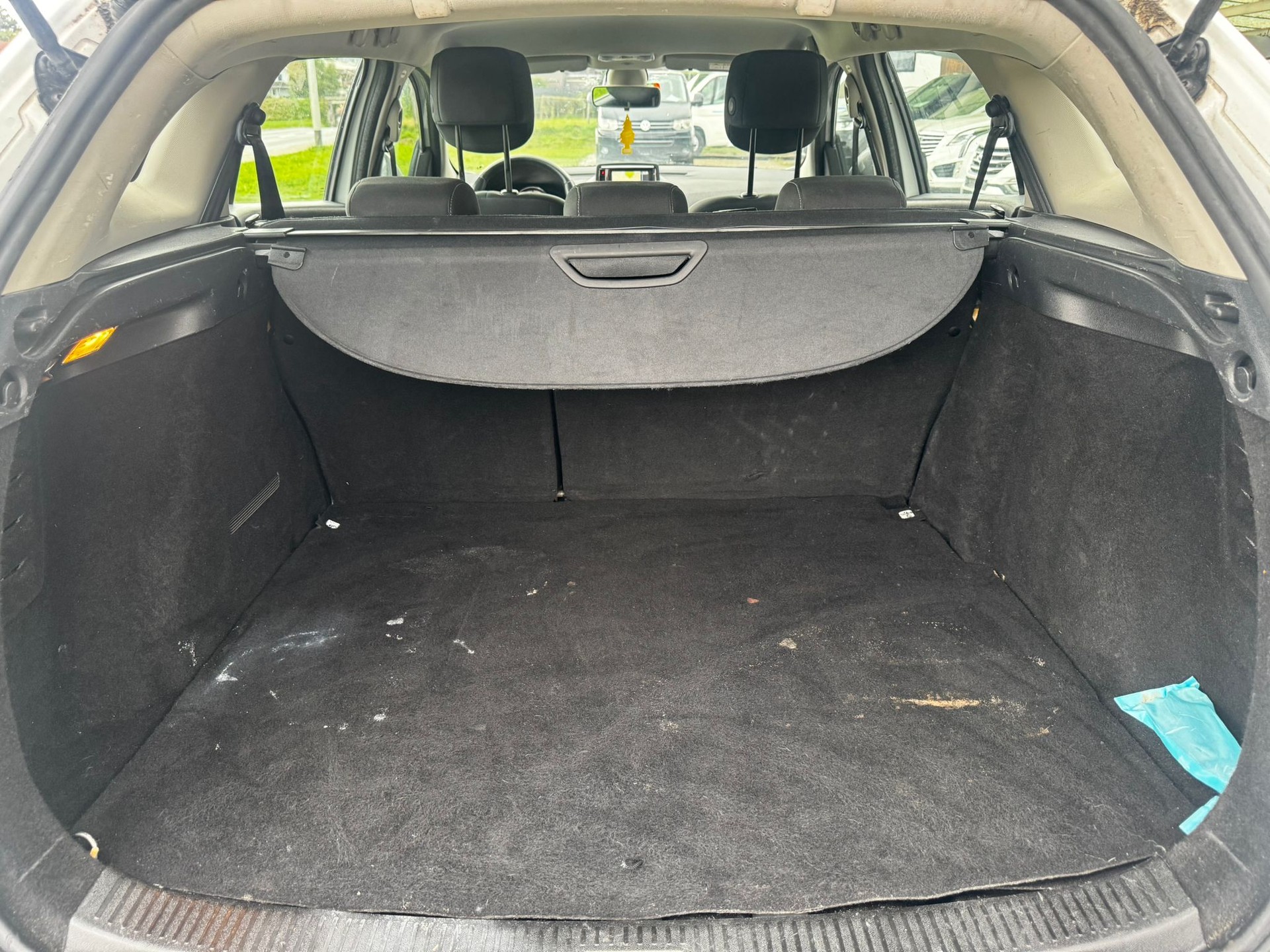 RENAULT Mégane Grandtour 1.5 dCi Expression EDC-image-11