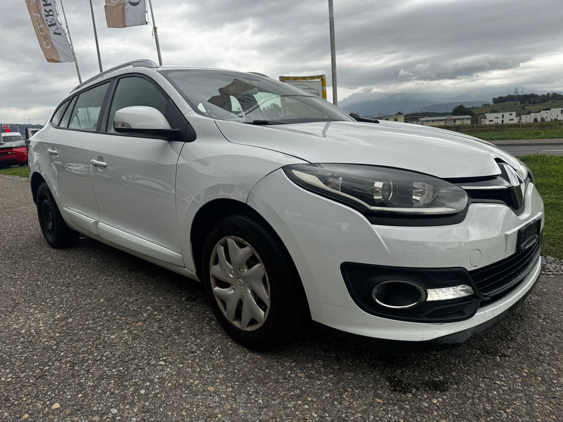 RENAULT Mégane Grandtour 1.5 dCi Expression EDC-image-2