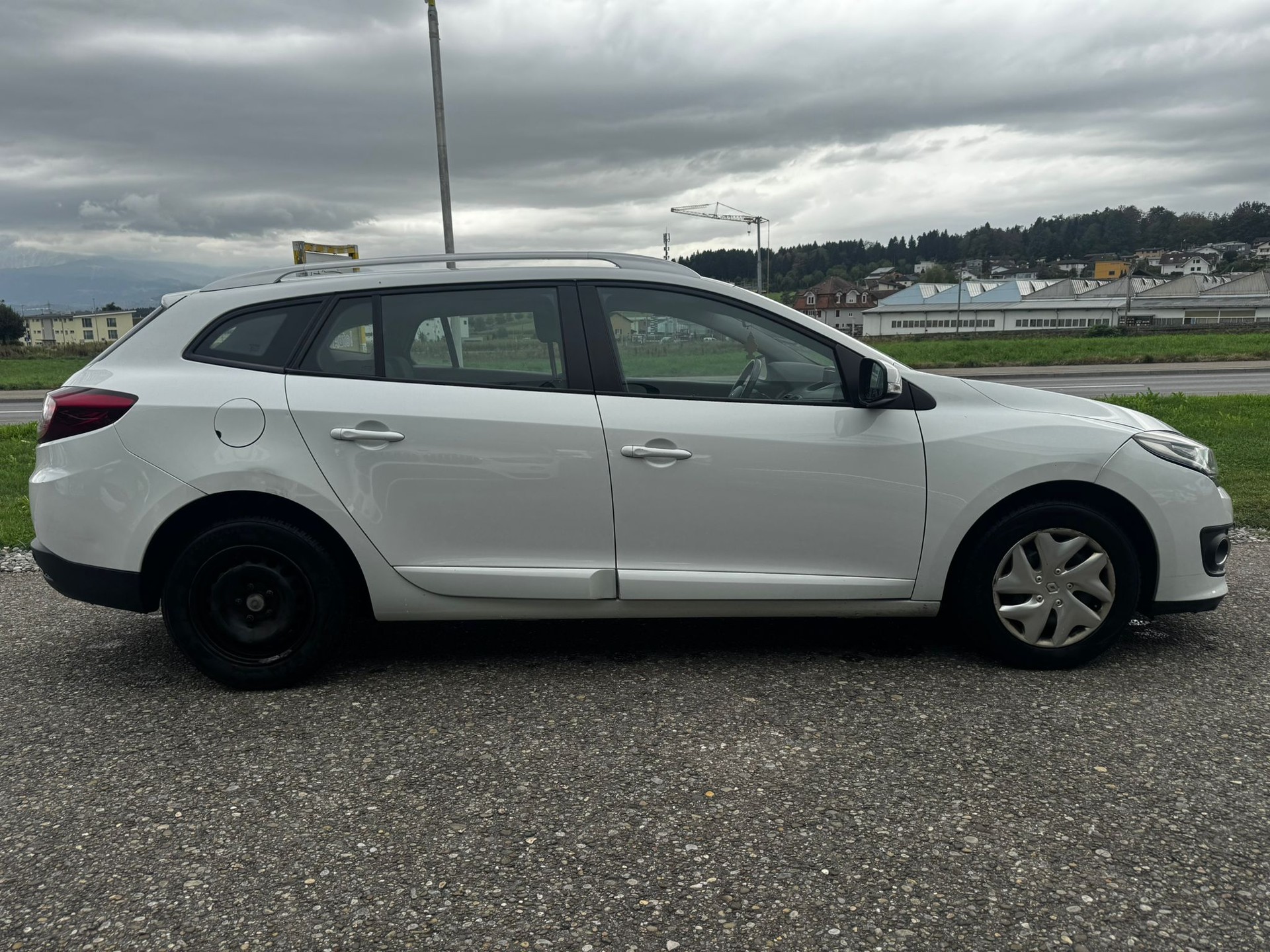 RENAULT Mégane Grandtour 1.5 dCi Expression EDC-image-3
