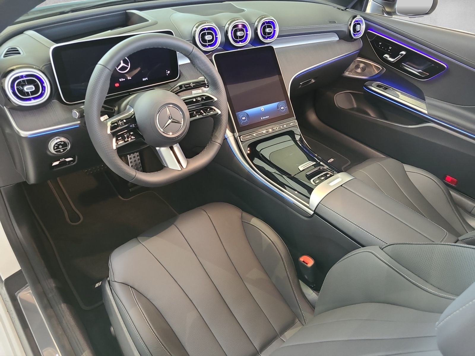 MERCEDES-BENZ CLE 300 AMG Line 4M Cabriolet Cabriolet-image-12