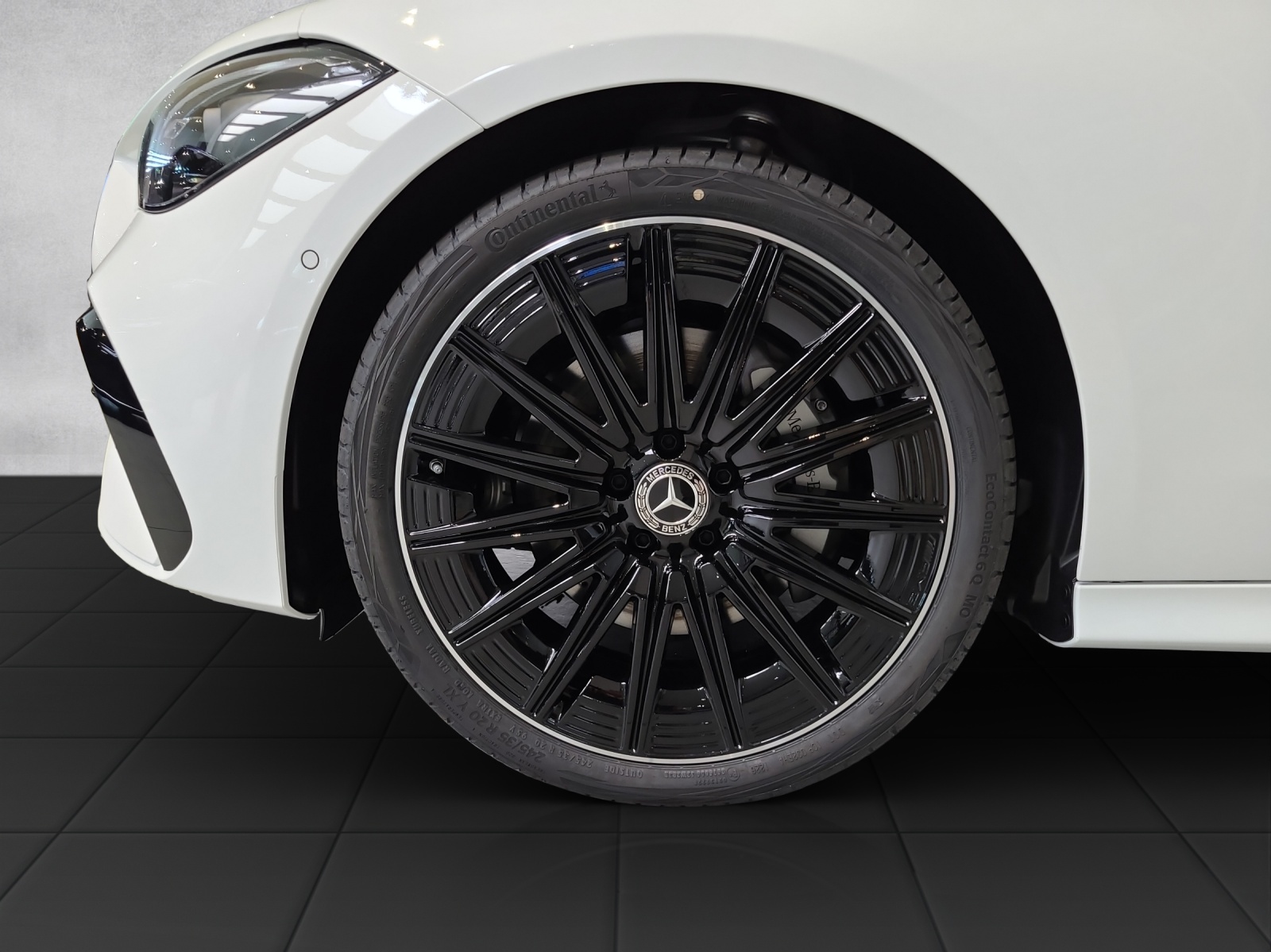 MERCEDES-BENZ CLE 300 AMG Line 4M Cabriolet Cabriolet-image-1