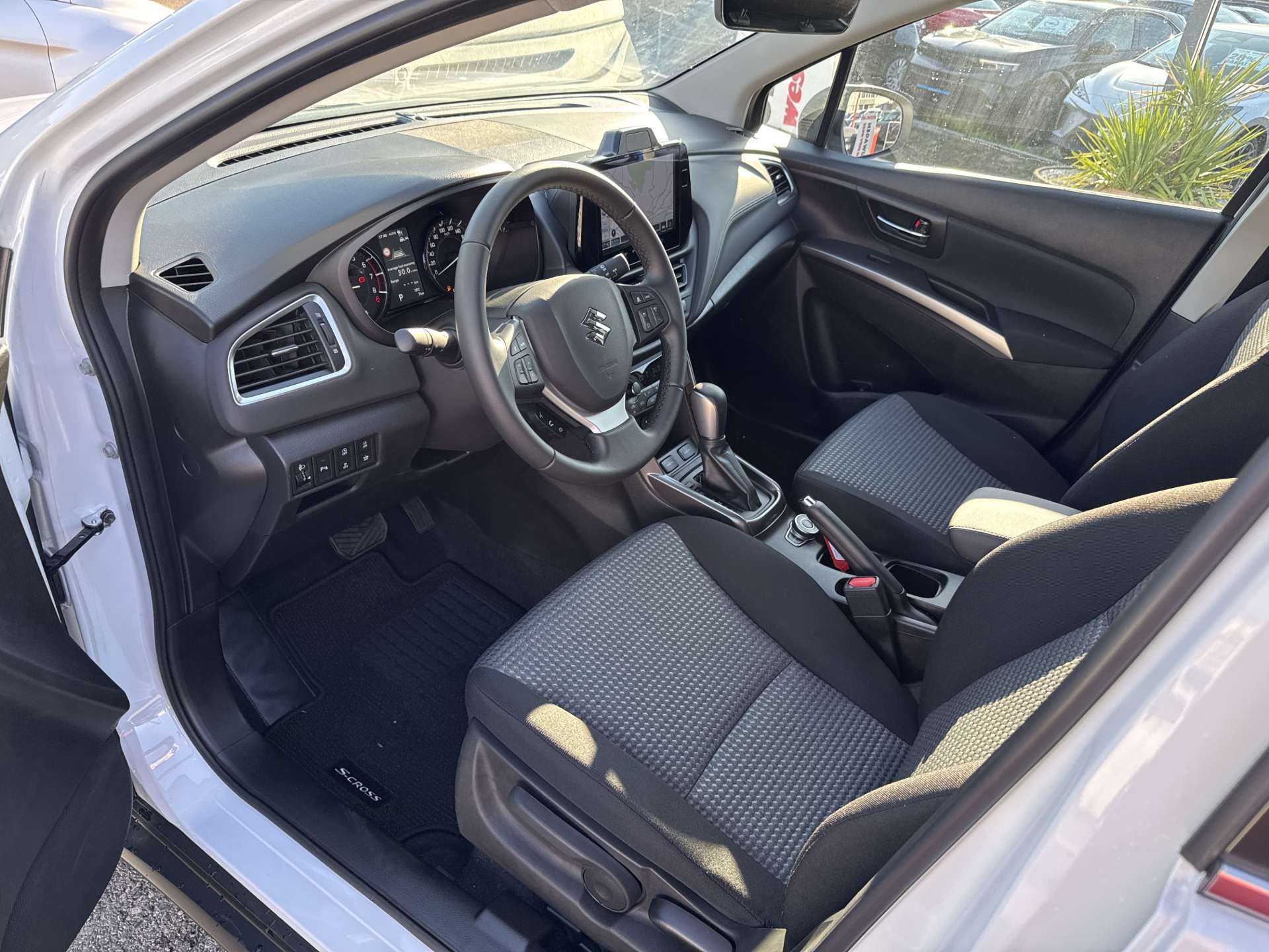 SUZUKI S-Cross 1.4 16V Compact+ 4WD MHD Automat-image-5