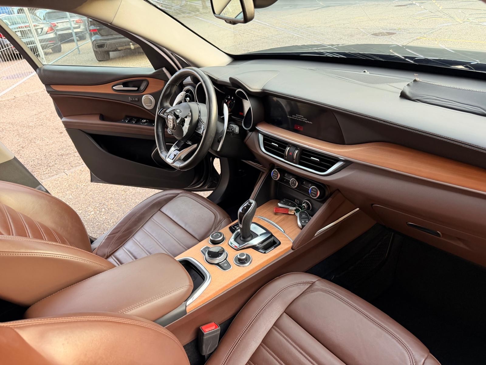 ALFA ROMEO Stelvio 2.0 TI Q4 Automatic-image-13