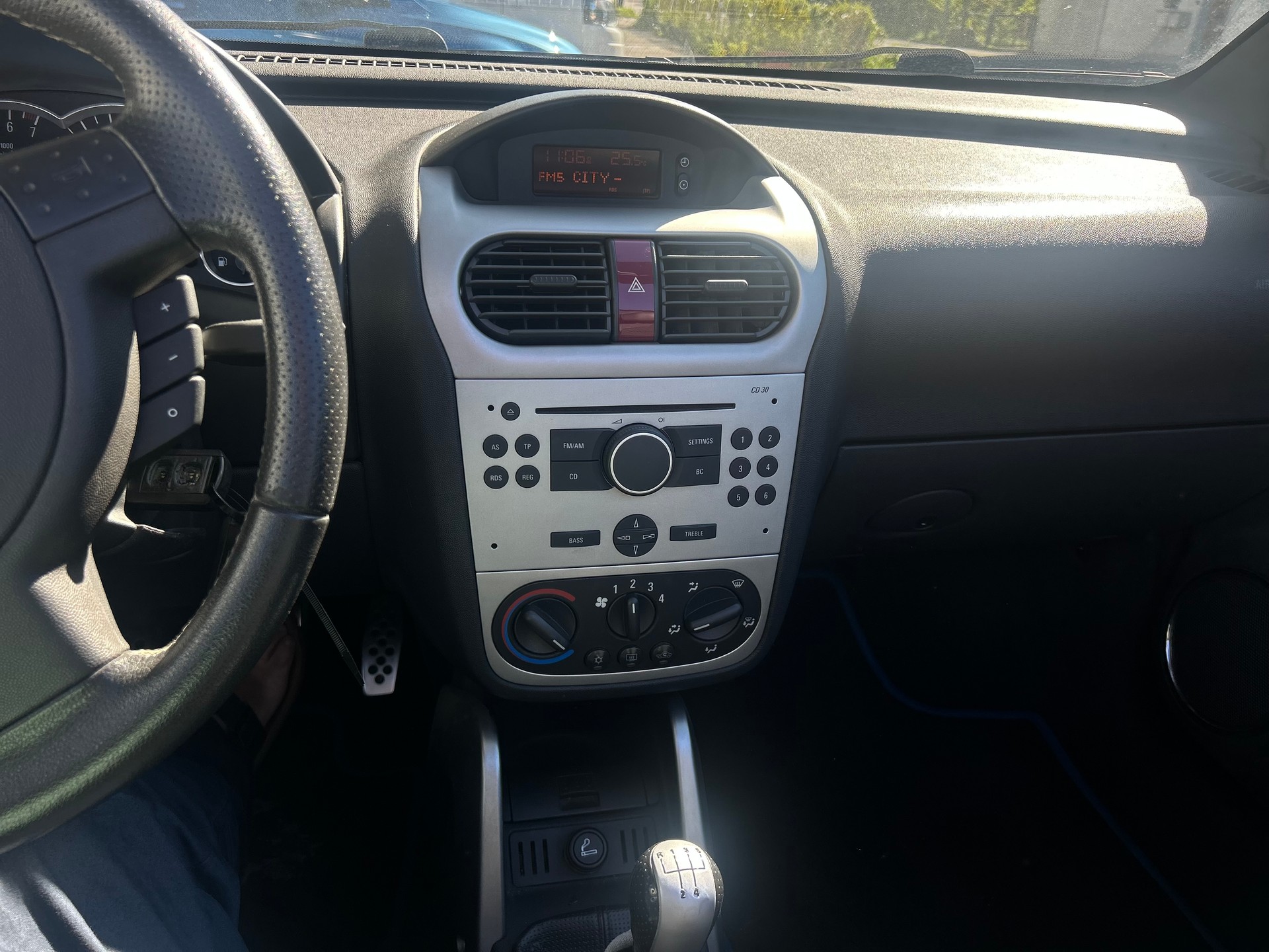 OPEL Tigra 1.8 Sport-image-10
