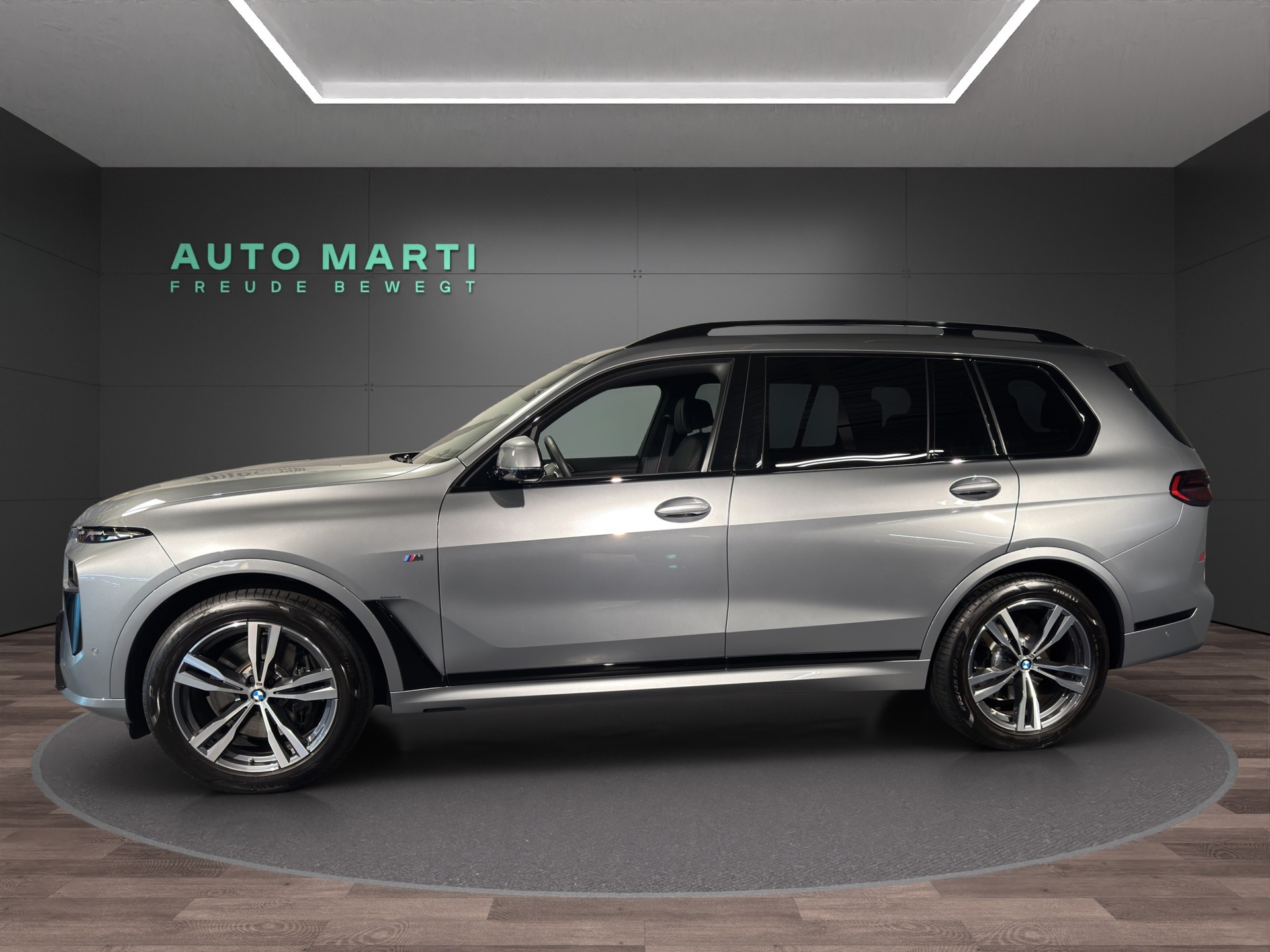 BMW X7 40i xDrive M Sport-image-1