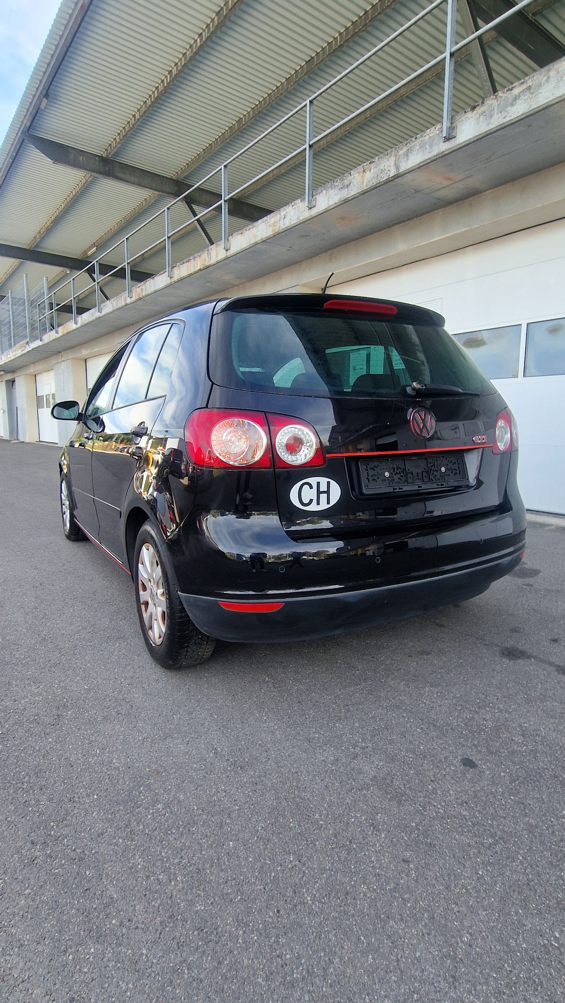 VW Golf Plus-image-4