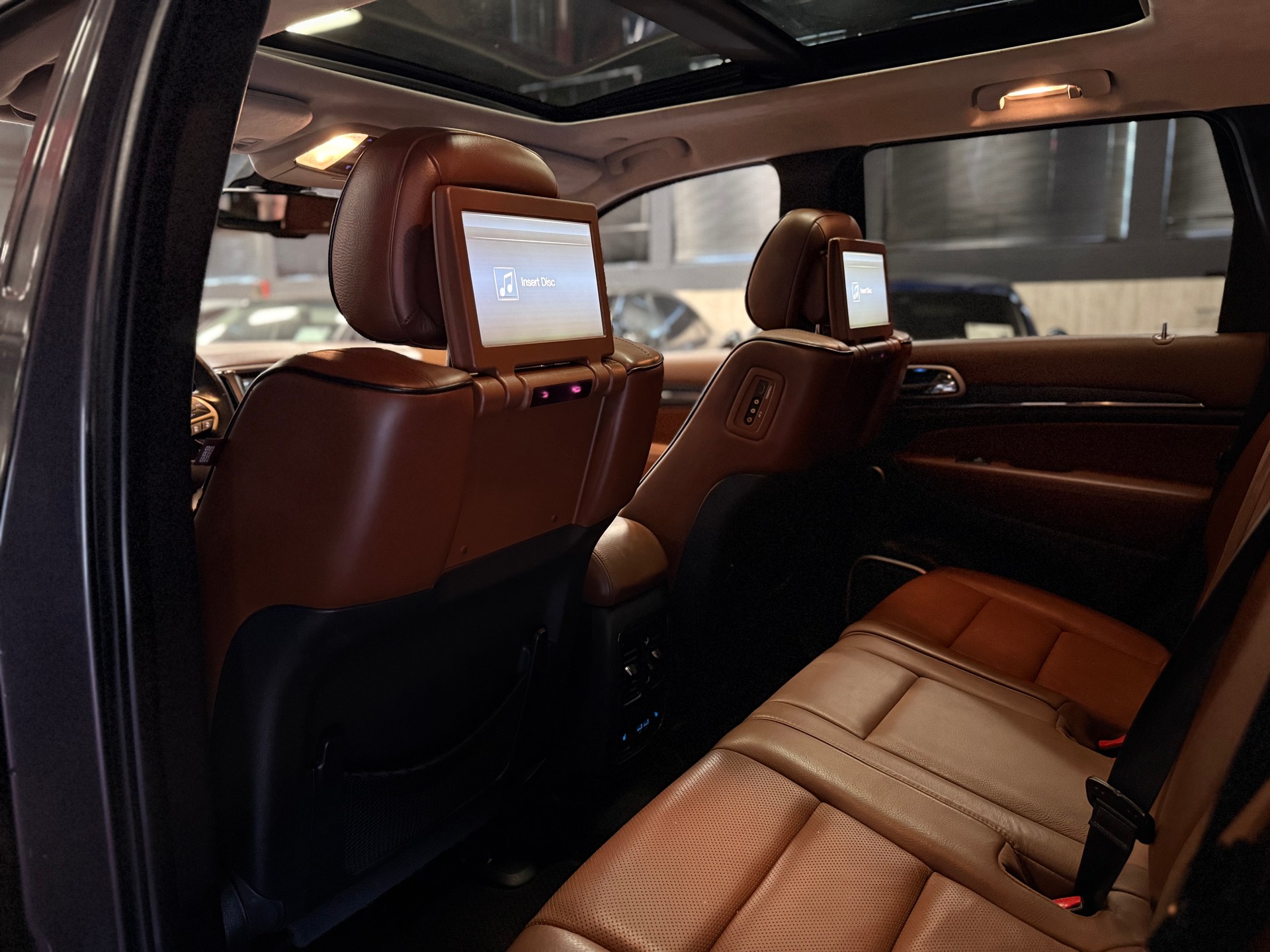 JEEP Grand Cherokee 3.0 CRD Summit / ** Frisch ab MFK & Service - Vollausstattung **-image-17