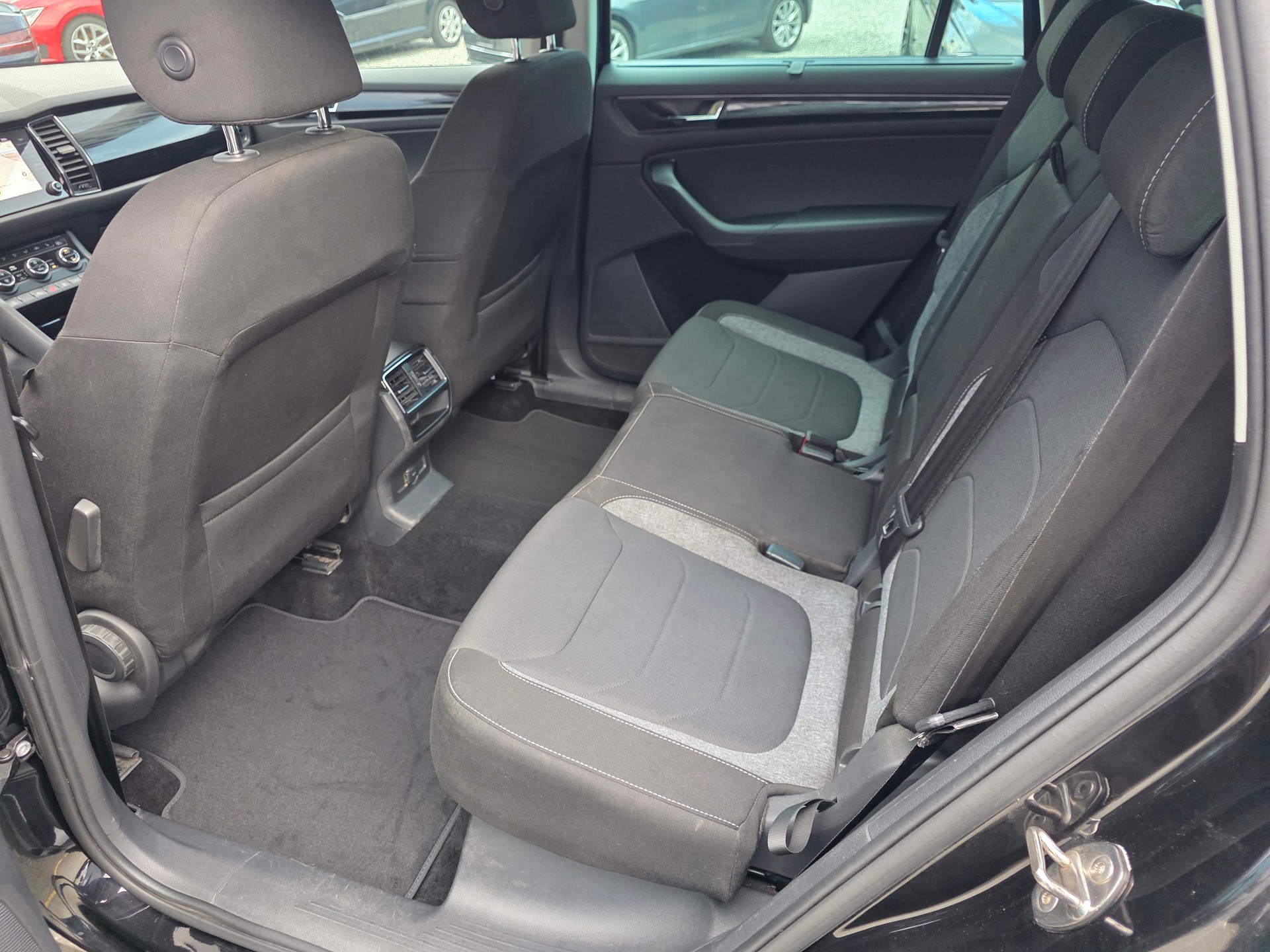 SKODA Kodiaq 2.0 TDI Drive DSG 4x4-image-8
