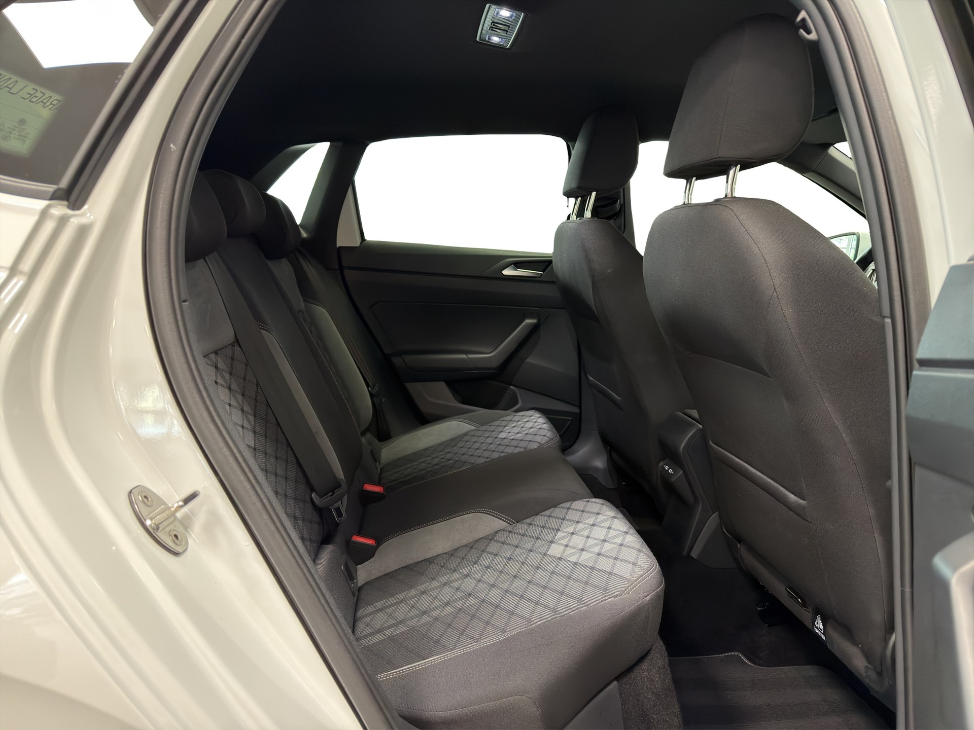 VW Polo 1.0 TSI R-Line DSG-image-9