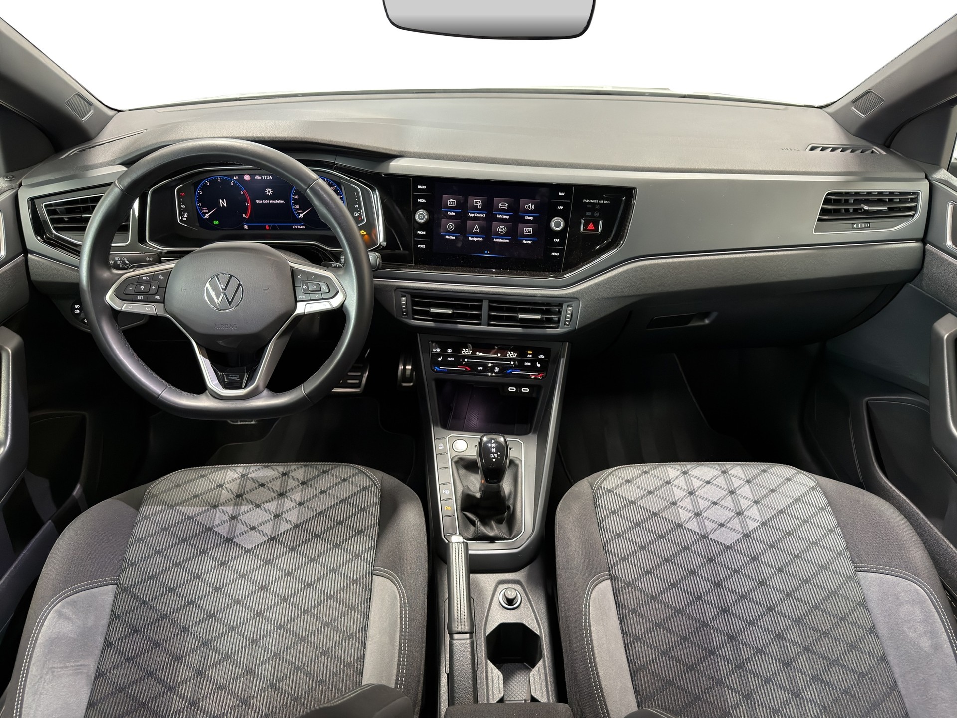 VW Polo 1.0 TSI R-Line DSG-image-17