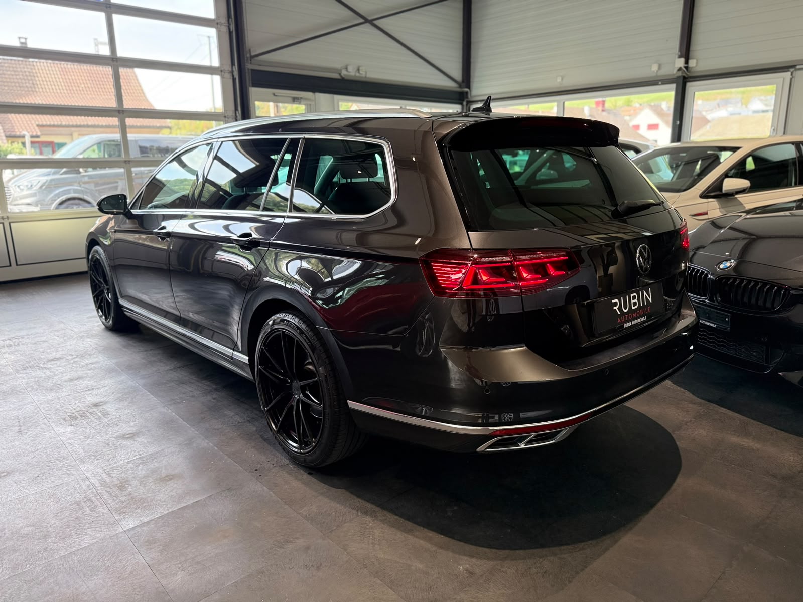VW Passat 2.0 TDI BMT R-Line 4Motion DSG-image-6