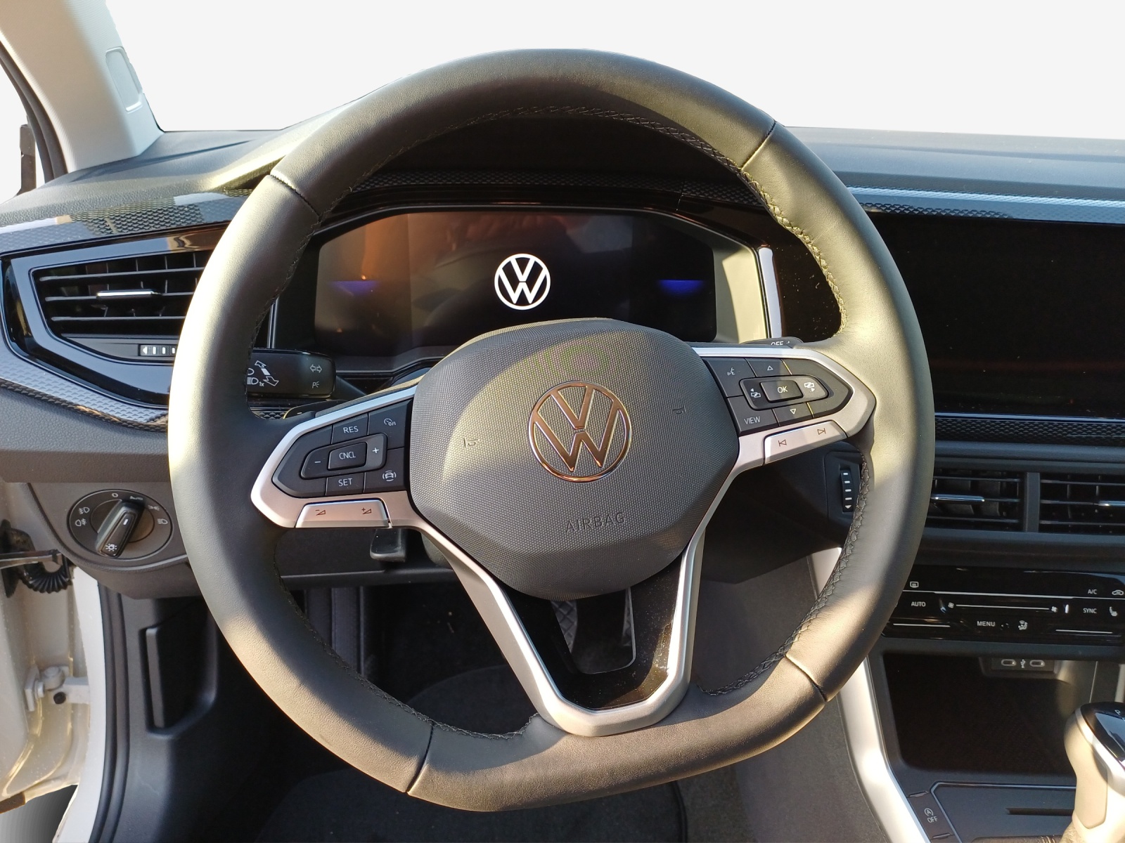 VW Polo 1.0 TSI Life DSG-image-9