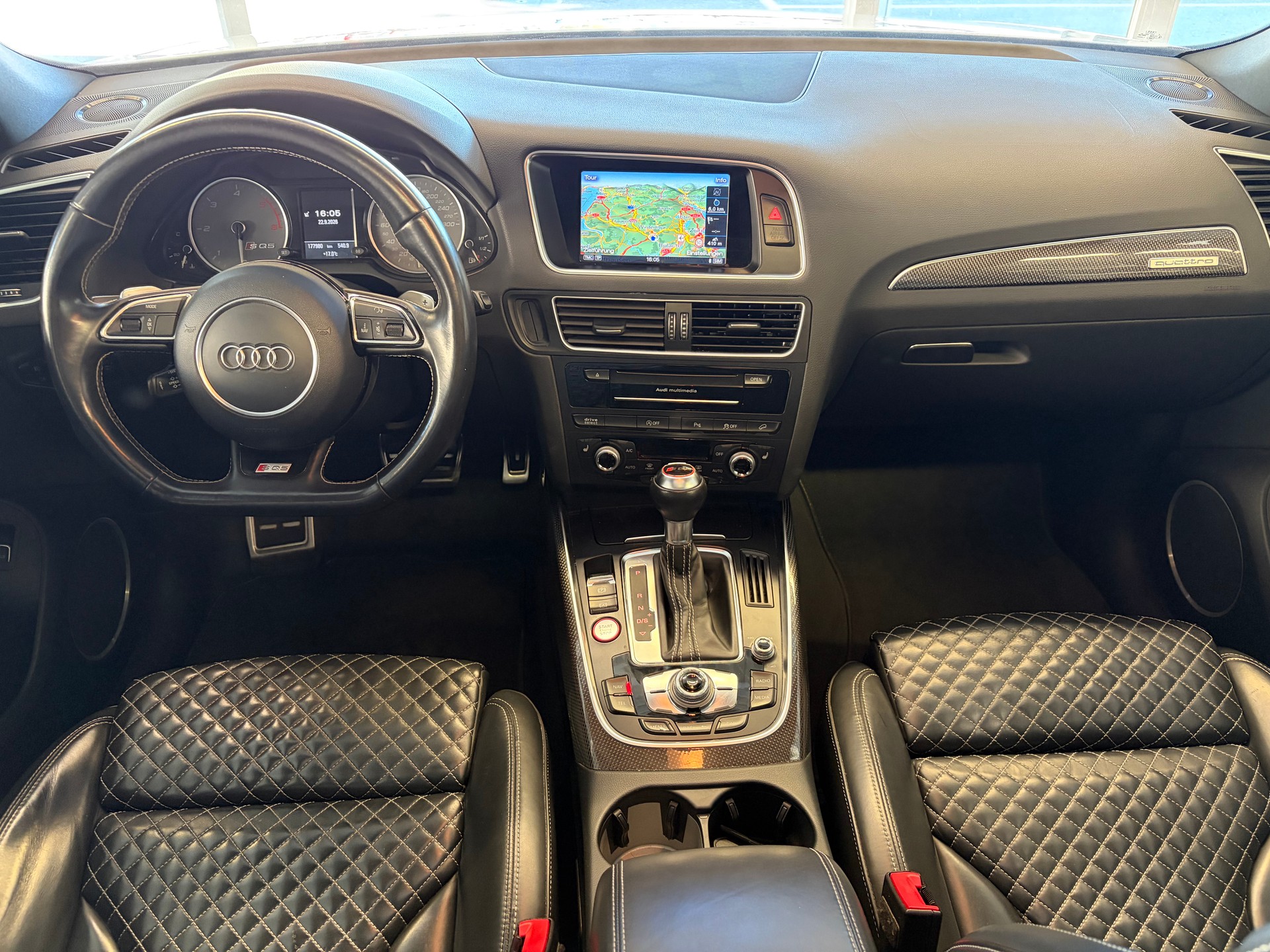 AUDI SQ5 3.0 TDI plus quattro | CH | Panorama | Black Paket | Rautensteppung Leder | DAB | B&O Sound | Kamera |-image-14