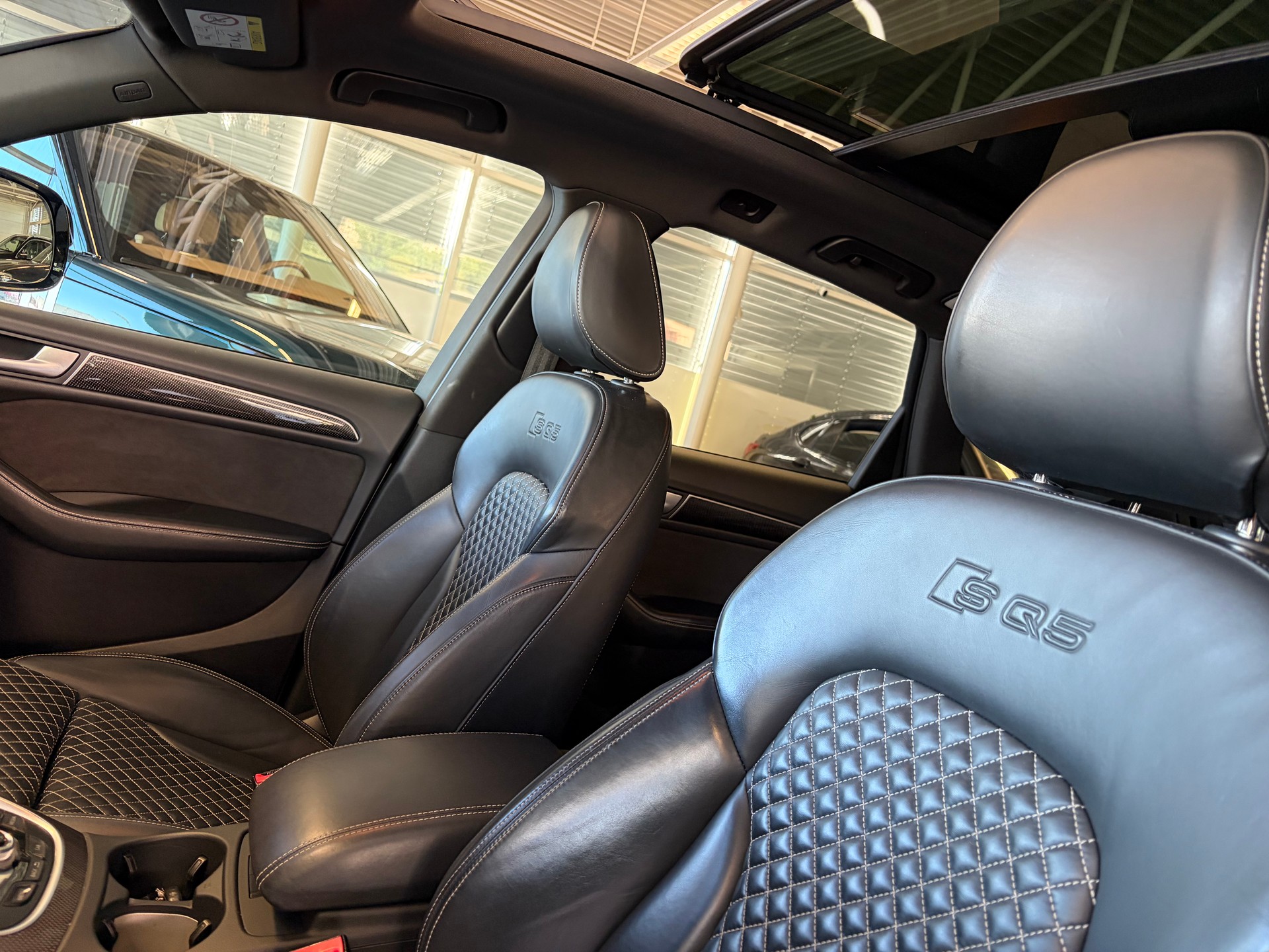 AUDI SQ5 3.0 TDI plus quattro | CH | Panorama | Black Paket | Rautensteppung Leder | DAB | B&O Sound | Kamera |-image-13