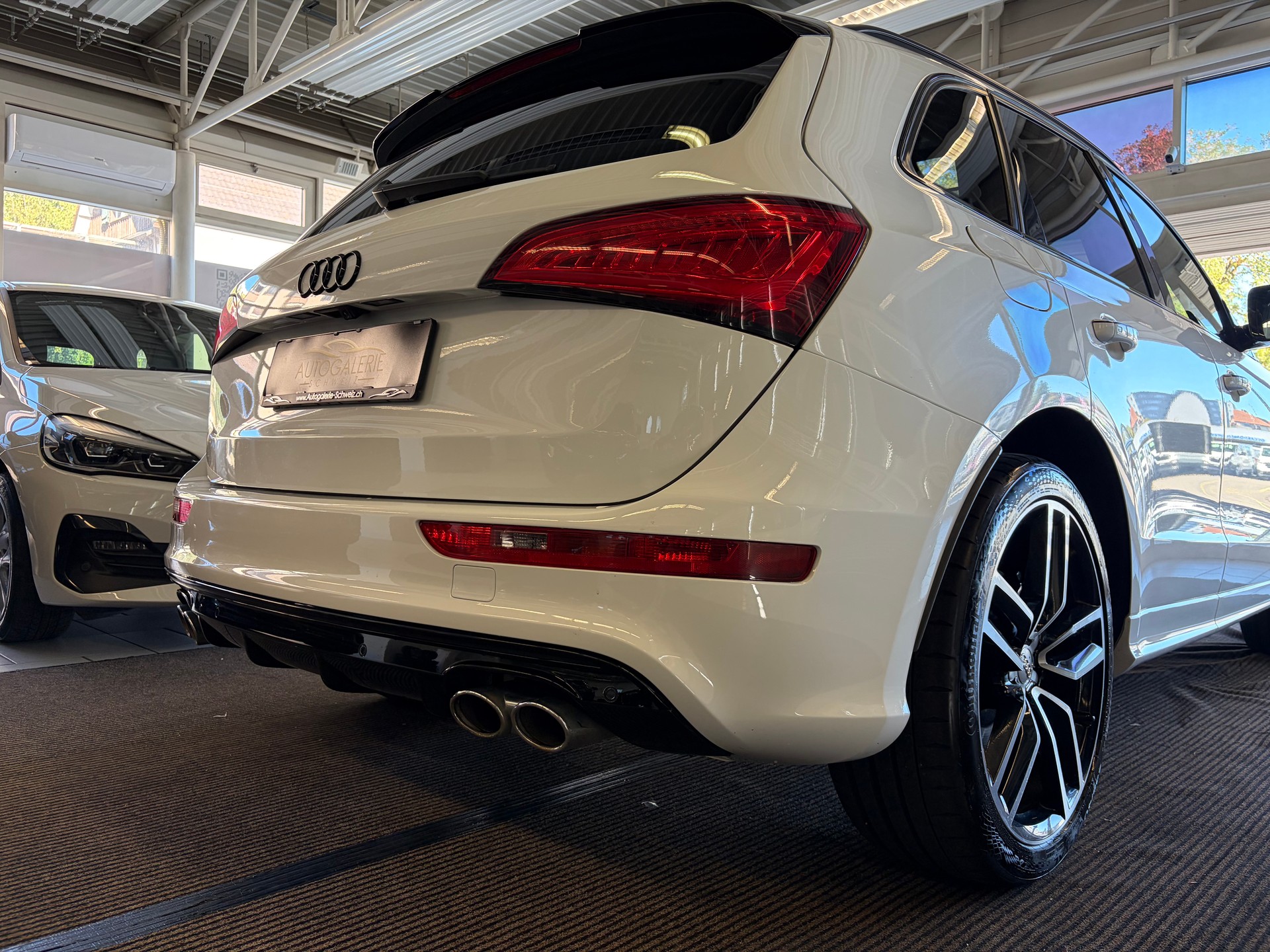 AUDI SQ5 3.0 TDI plus quattro | CH | Panorama | Black Paket | Rautensteppung Leder | DAB | B&O Sound | Kamera |-image-26