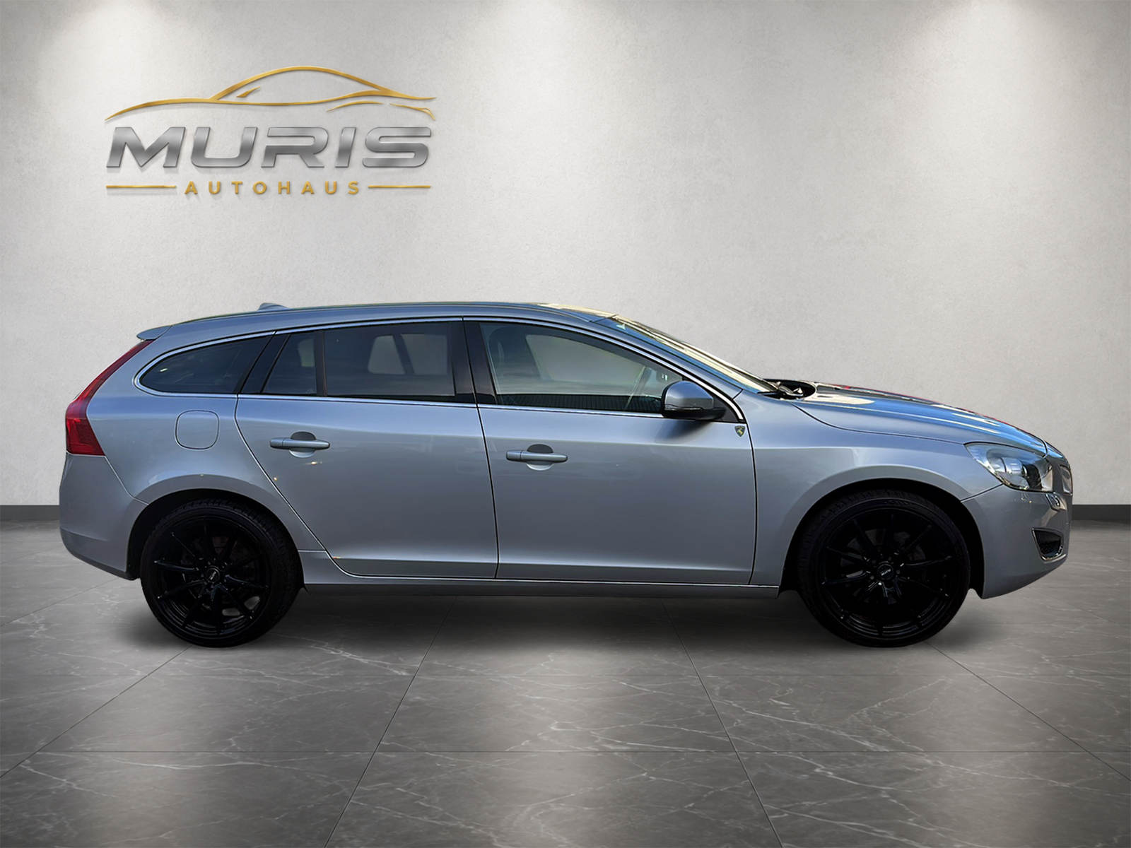 VOLVO V60 D5 Summum Geartronic| Xenon | Leder | Tempomat | Einparkhilfe | 17" Alufelgen-image-5