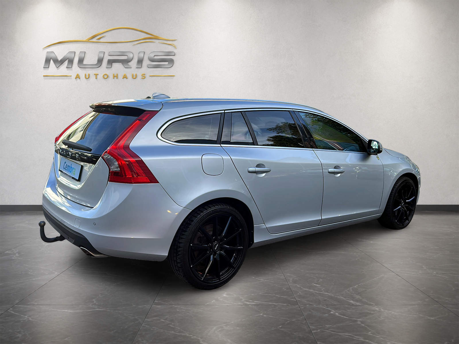 VOLVO V60 D5 Summum Geartronic| Xenon | Leder | Tempomat | Einparkhilfe | 17" Alufelgen-image-4