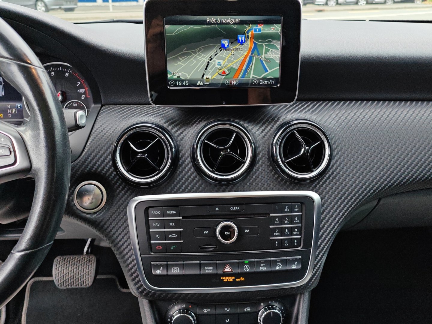 MERCEDES-BENZ GLA 220 4Matic 7G-DCT (GPS · DAB · 4x4 · Garantie)-image-15