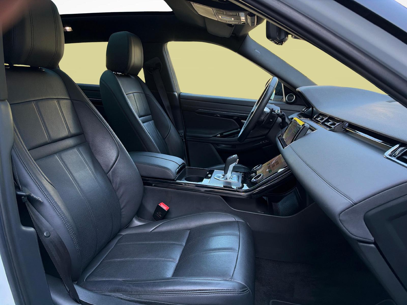 LAND ROVER Range Rover Evoque 2.0 T 250 R-Dynamic SE-image-9