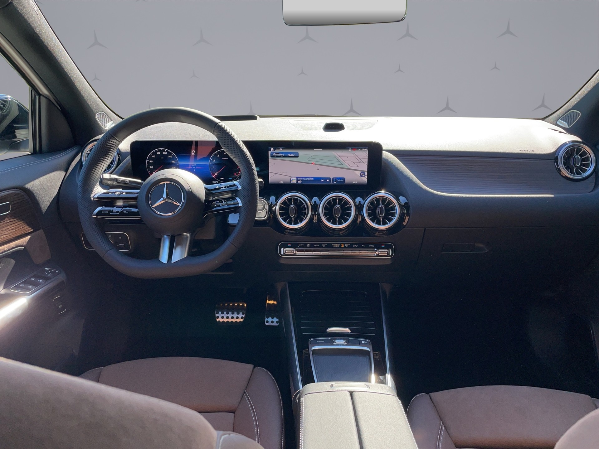 MERCEDES-BENZ GLA-Klasse H247 GLA 250 Swiss Star AMG Line 4matic-image-13