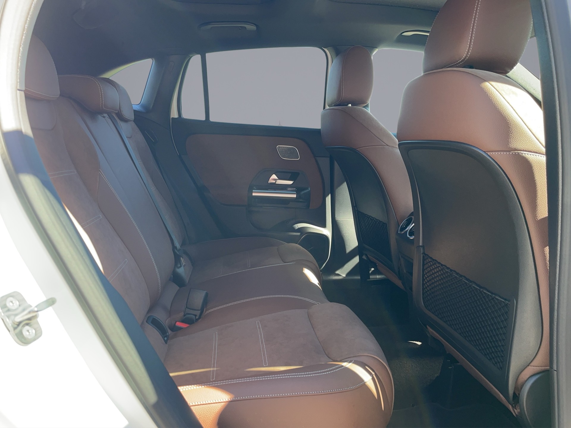 MERCEDES-BENZ GLA-Klasse H247 GLA 250 Swiss Star AMG Line 4matic-image-17