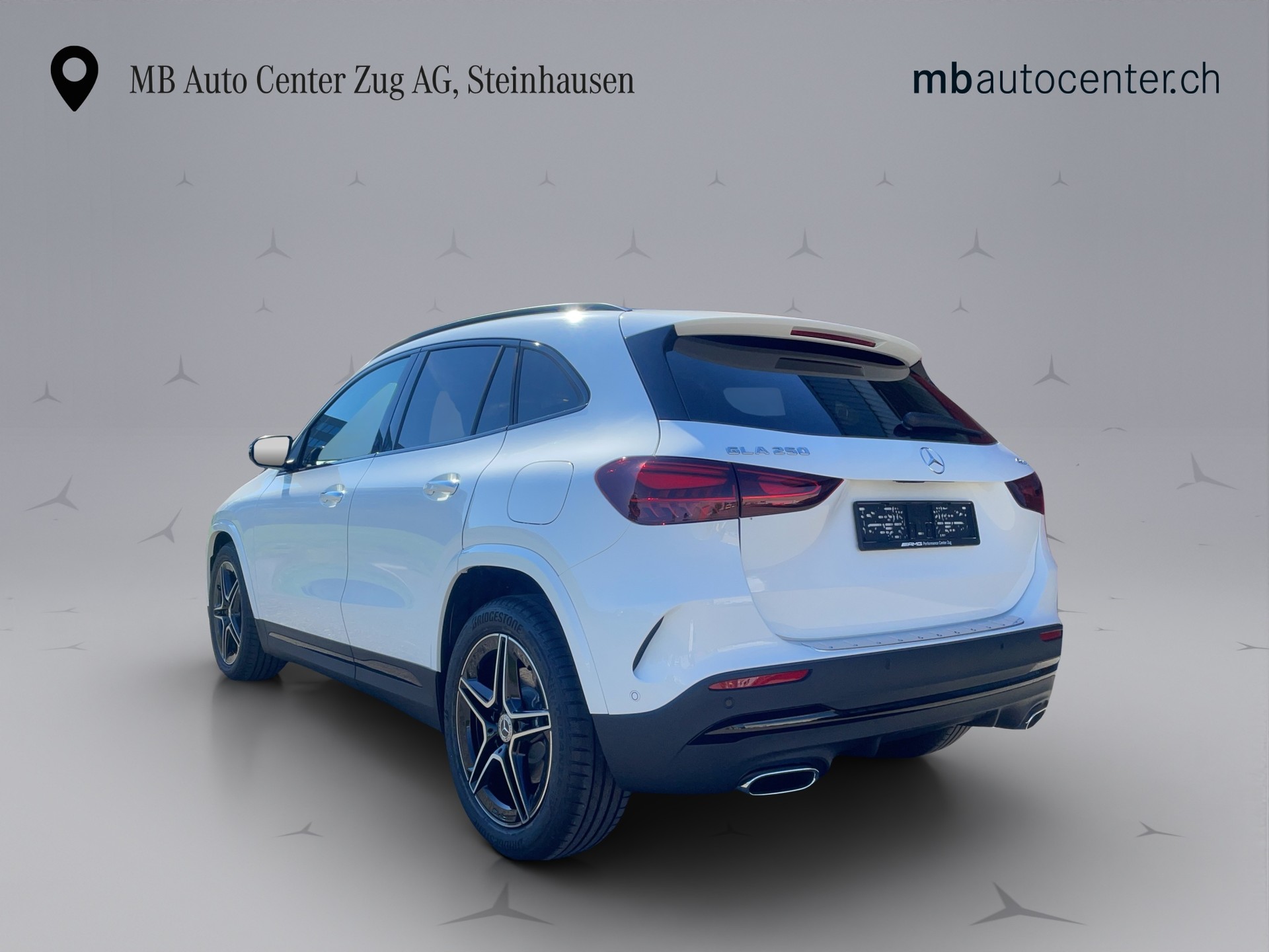 MERCEDES-BENZ GLA-Klasse H247 GLA 250 Swiss Star AMG Line 4matic-image-3