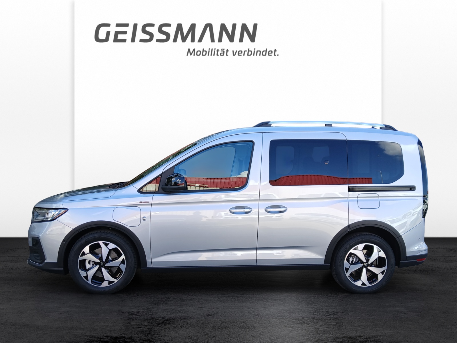 FORD Tourneo Connect 1.5 EcoBoost 150 Active PHEV-showroom-element-1