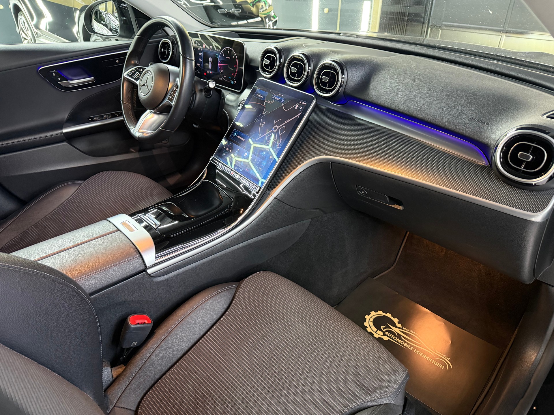 MERCEDES-BENZ C 220 d T 4Matic Avantgarde-image-10