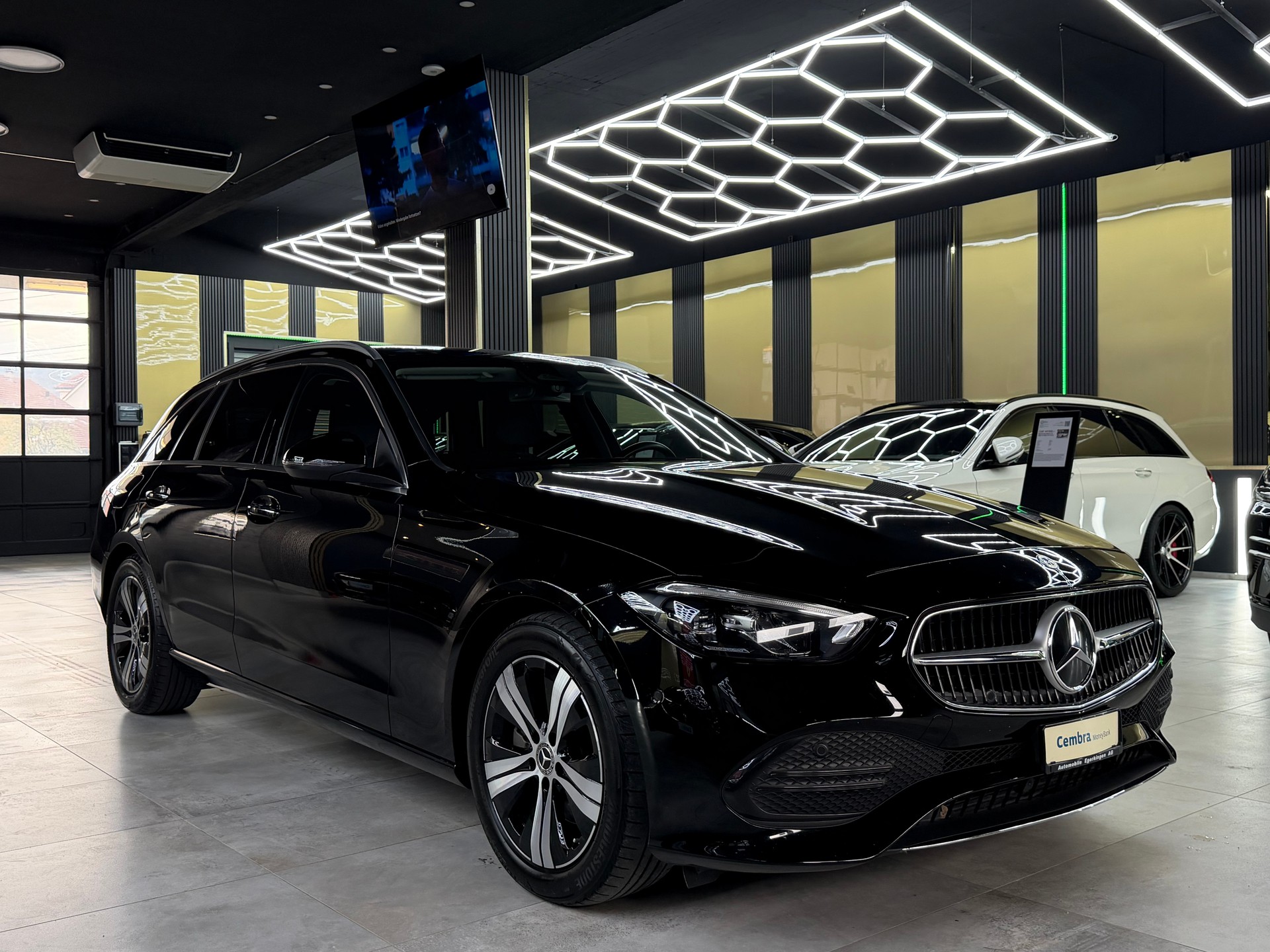 MERCEDES-BENZ C 220 d T 4Matic Avantgarde-image-2