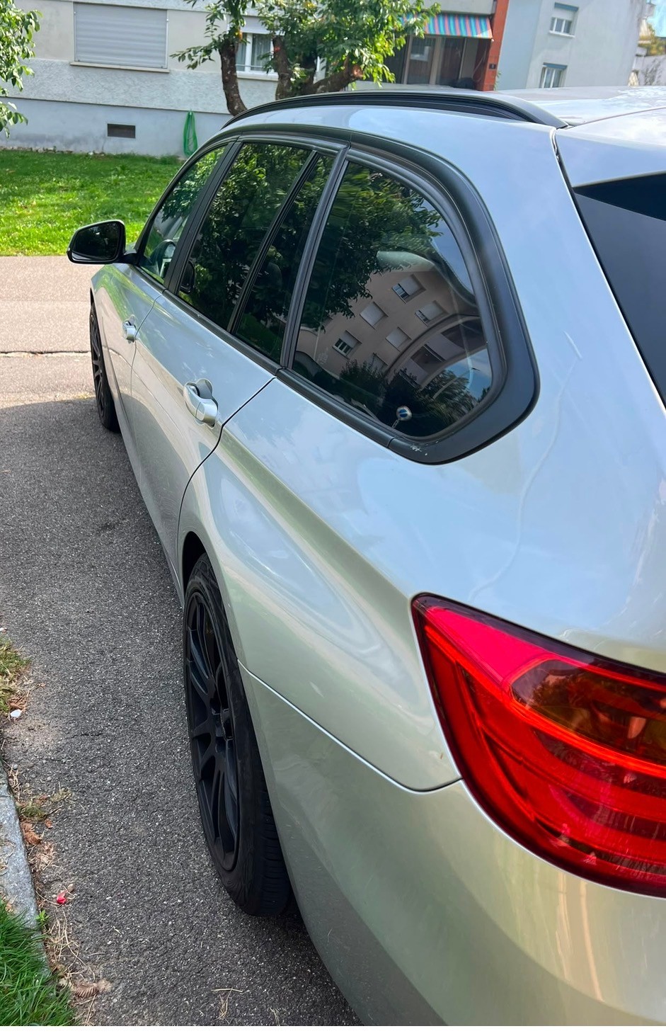 BMW 318d Touring Sport Line Steptronic-image-3
