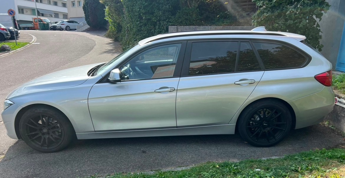 BMW 318d Touring Sport Line Steptronic-image-7