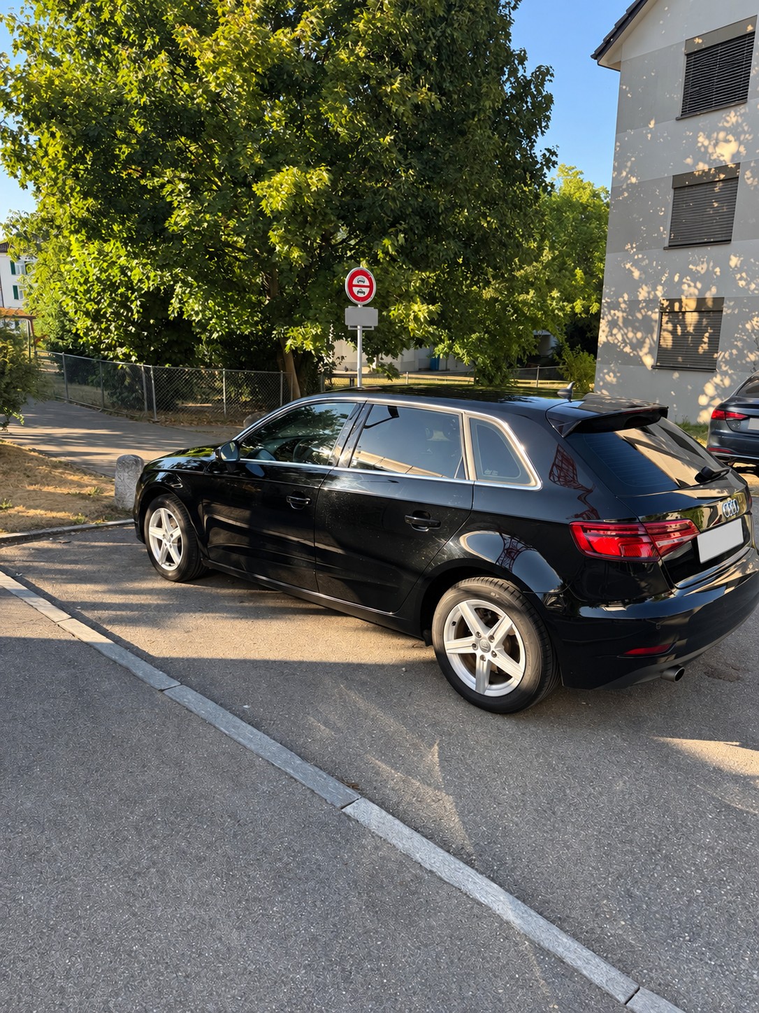 AUDI 1.0 T FSI S-Tronic-image-1