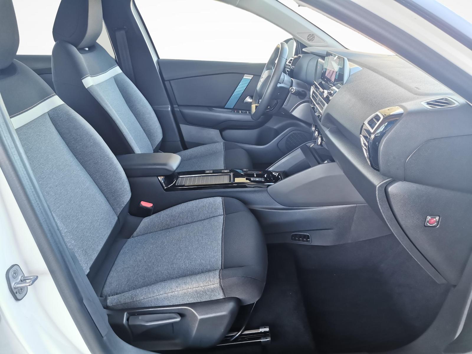 CITROEN Citroën e-C4 Swiss Edition-image-10