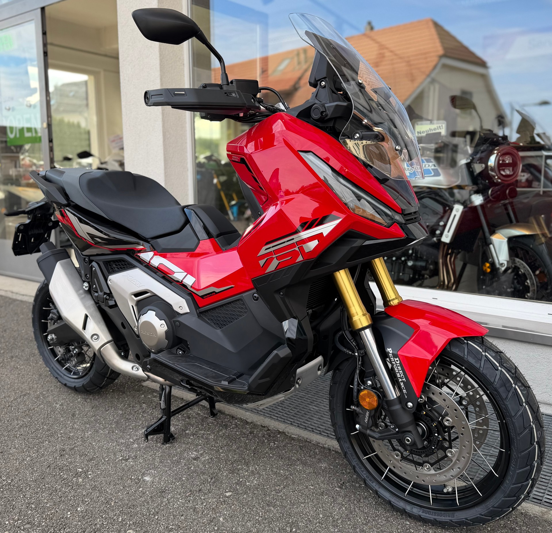HONDA X-ADV 750 Special Edition *** 2027 ****-image-9