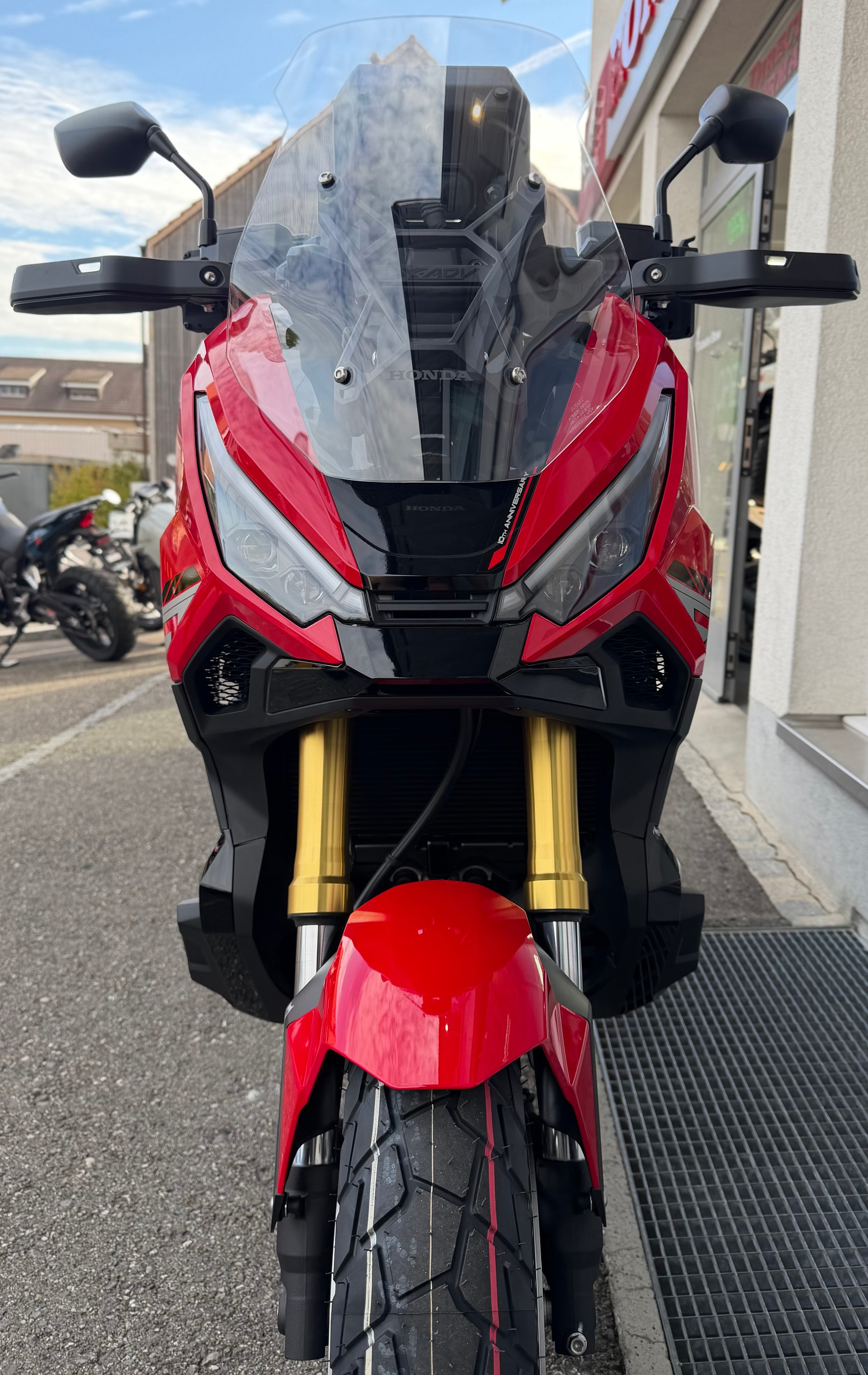 HONDA X-ADV 750 Special Edition *** 2027 ****-showroom-element-1