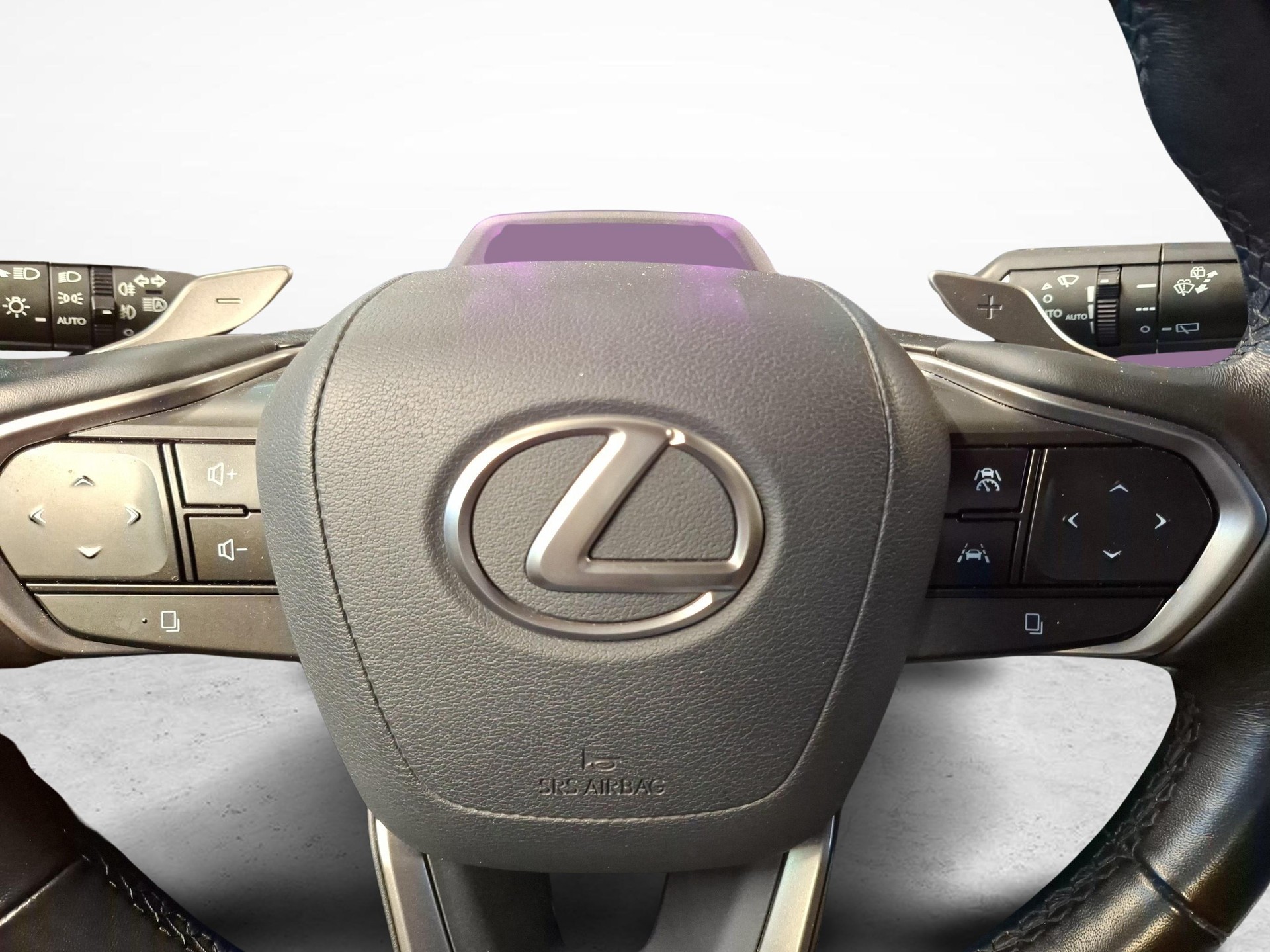 LEXUS LBX 1.5 Hybrid Relax AWD-image-12