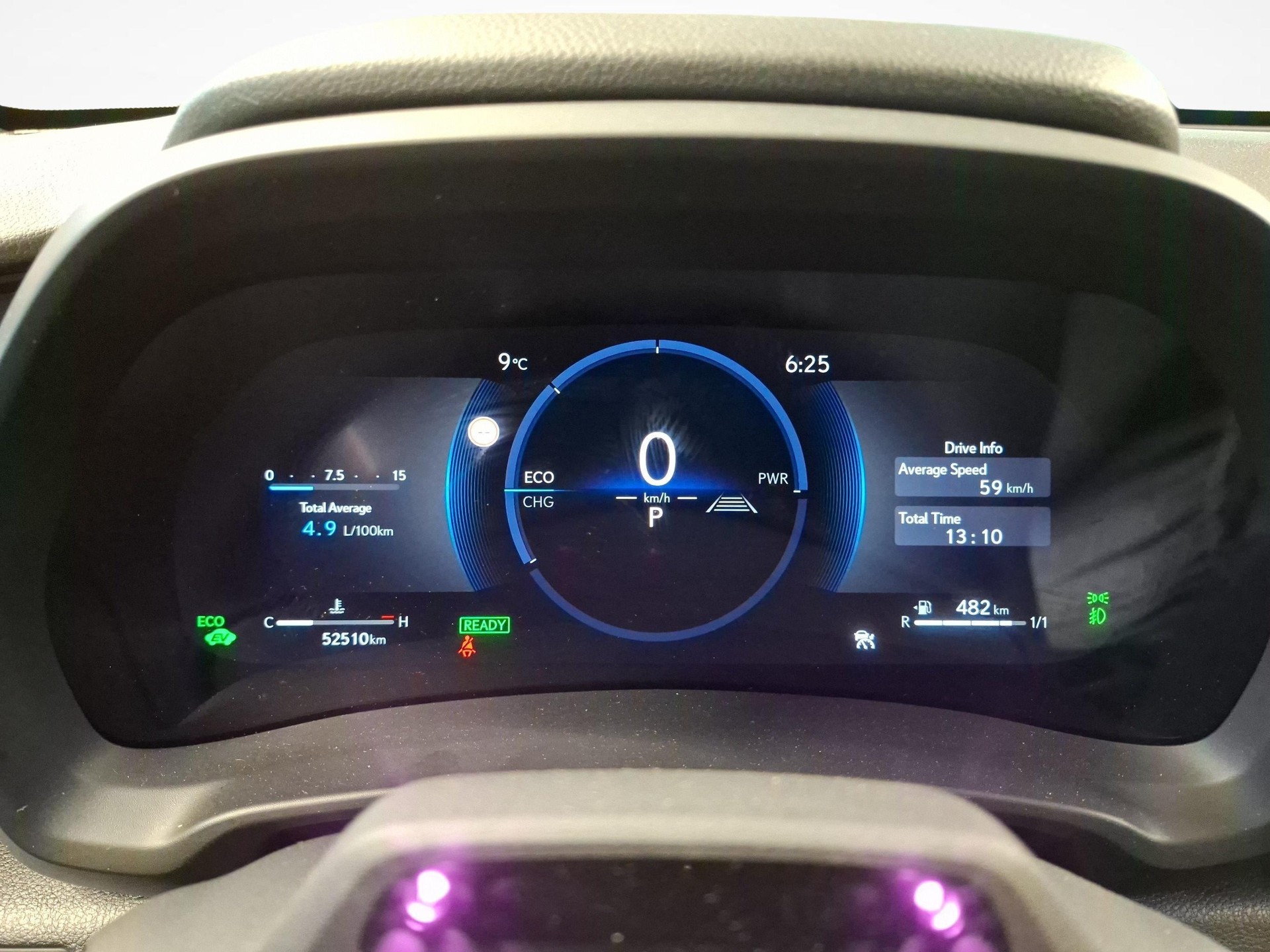 LEXUS LBX 1.5 Hybrid Relax AWD-image-11