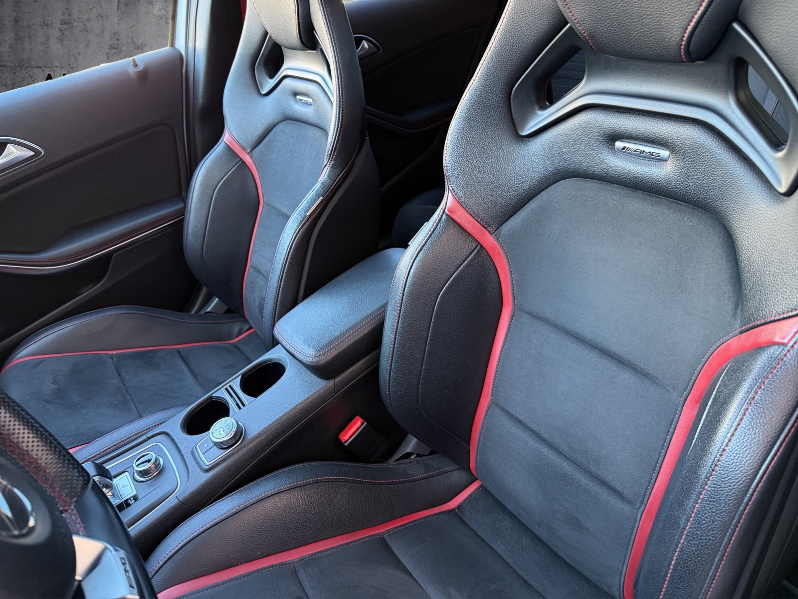 MERCEDES-BENZ A 45 AMG 4Matic Speedshift 7G-DCT-image-8
