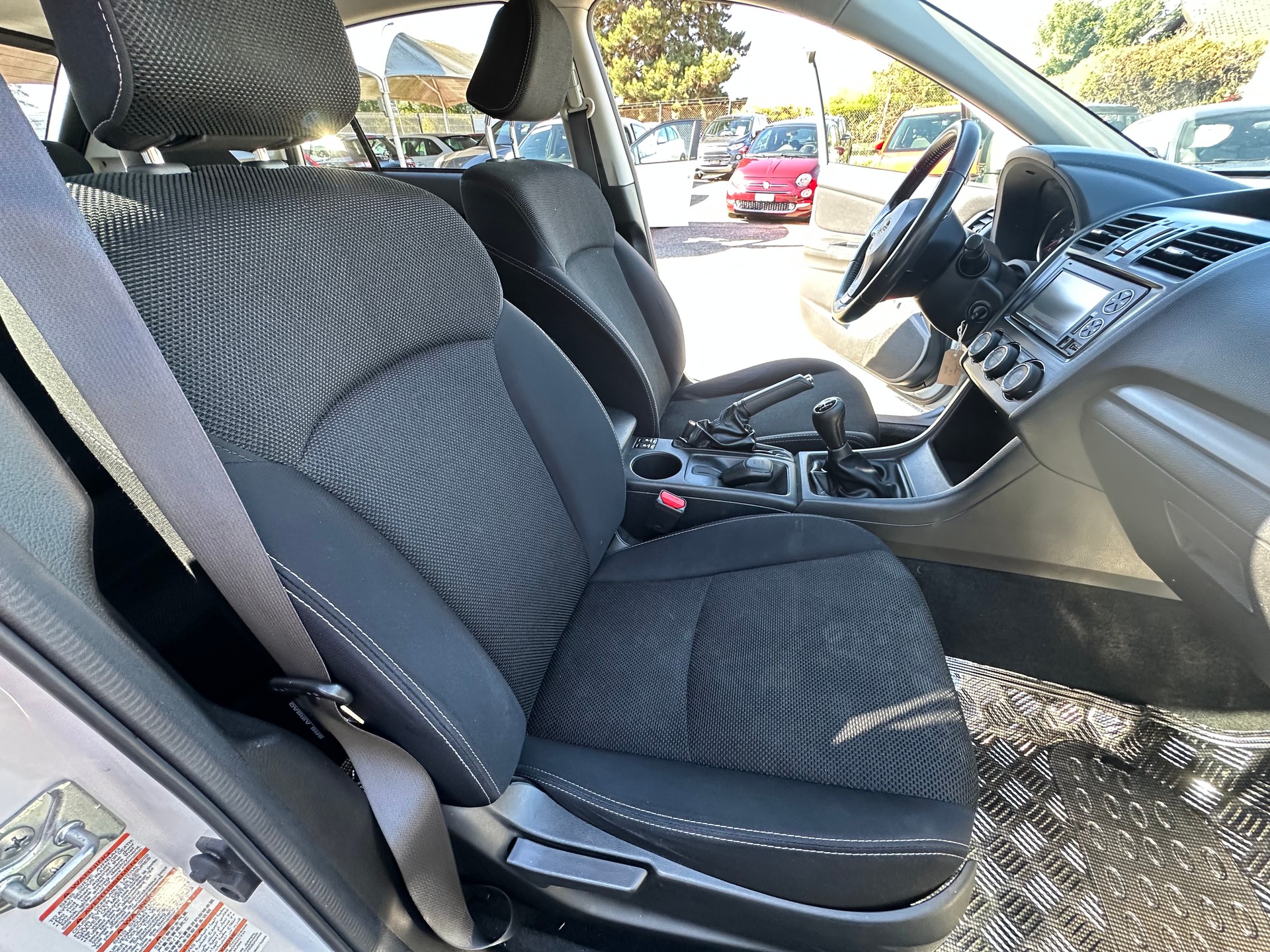SUBARU XV 1.6 Swiss Two-image-26