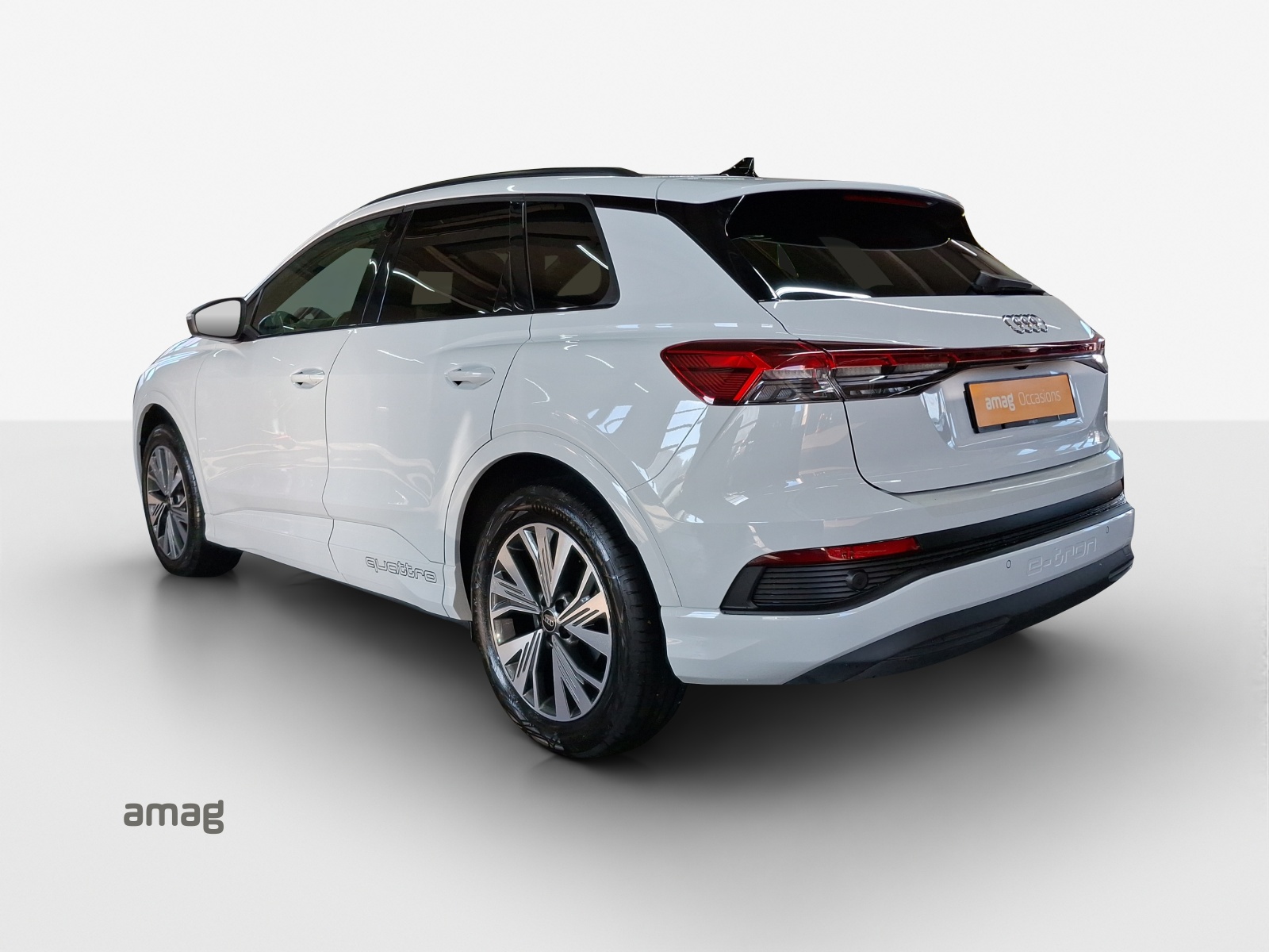 AUDI Q4 e-tron 55 quattro-image-2