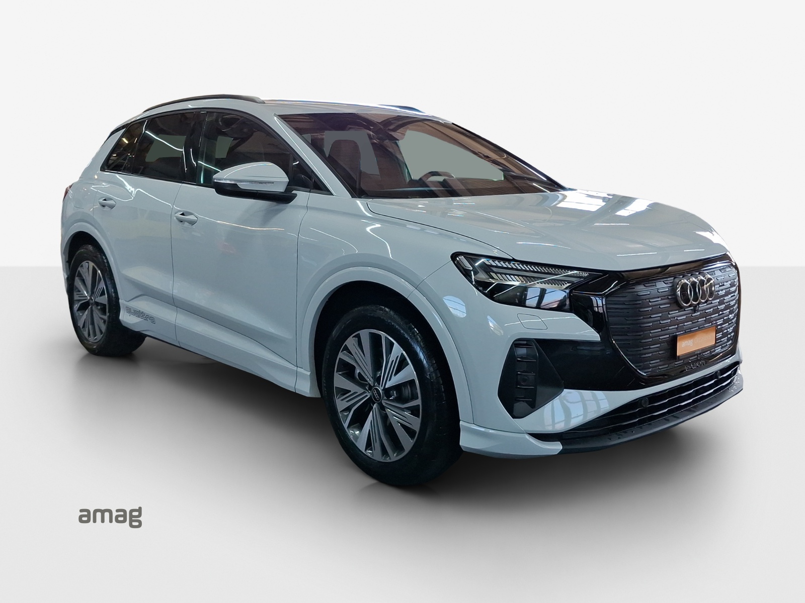 AUDI Q4 e-tron 55 quattro-image-5