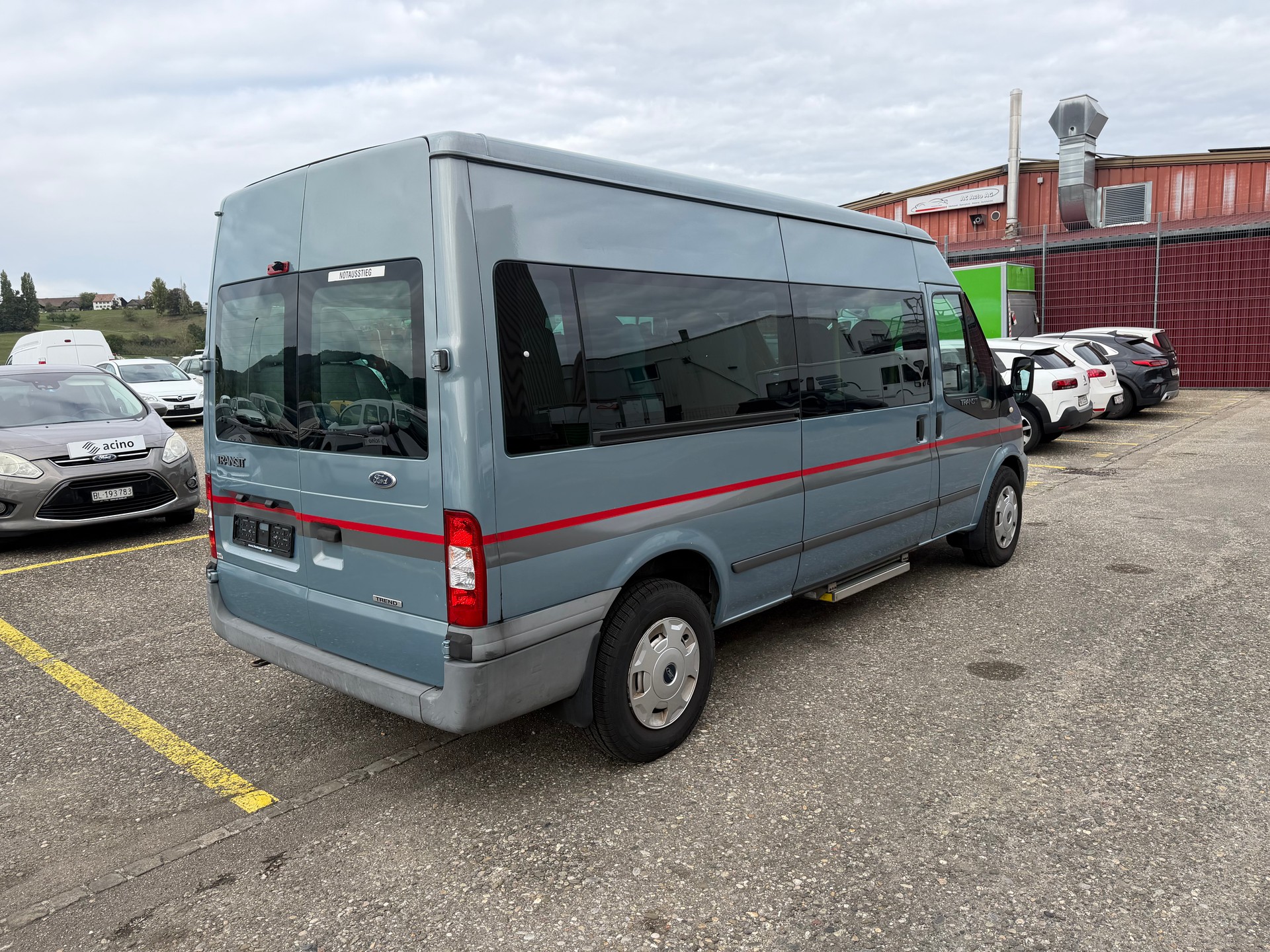 FORD Transit-image-3