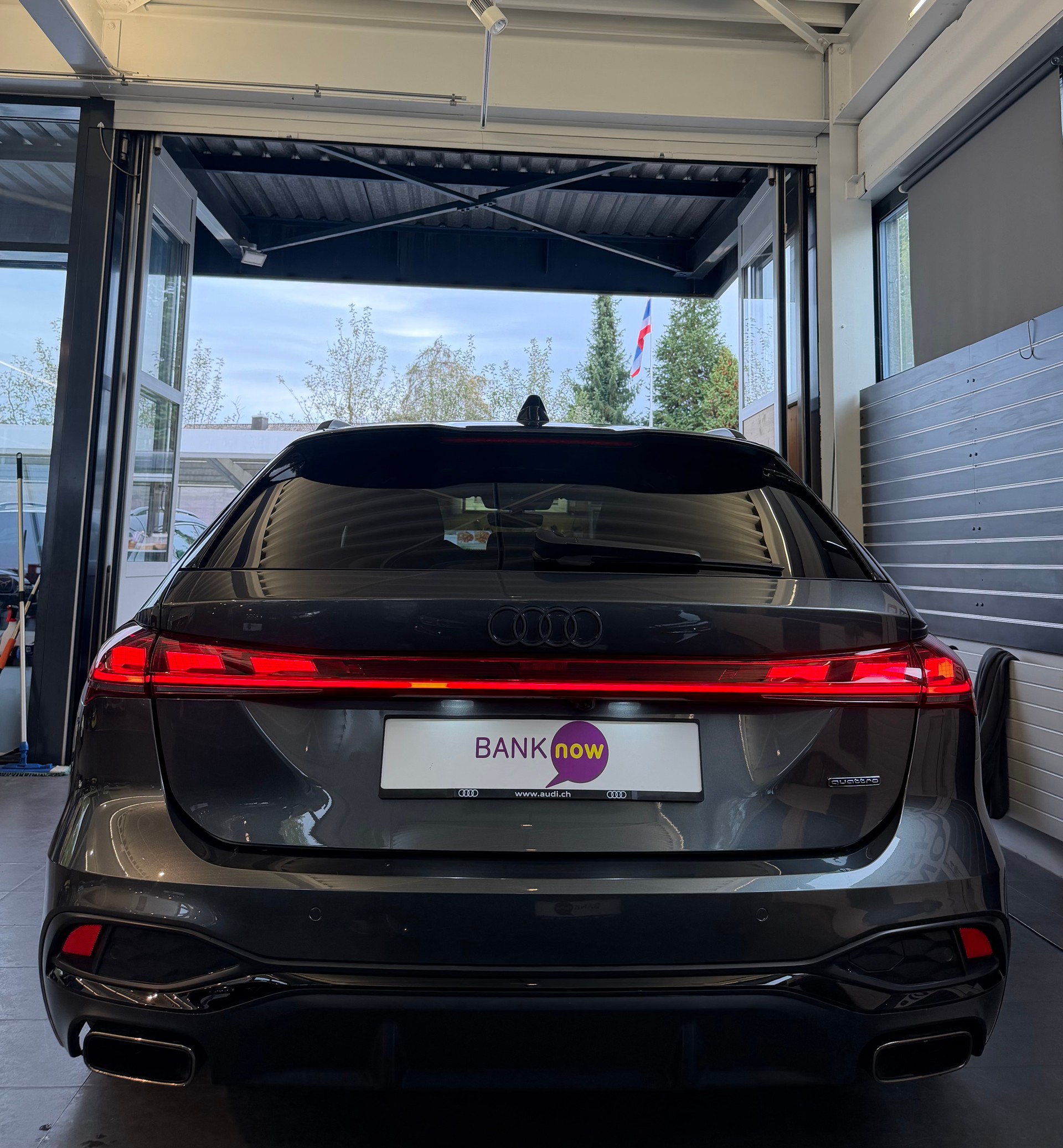 AUDI A5 Avant 2.0 TFSI quattro S-Tronic-image-5