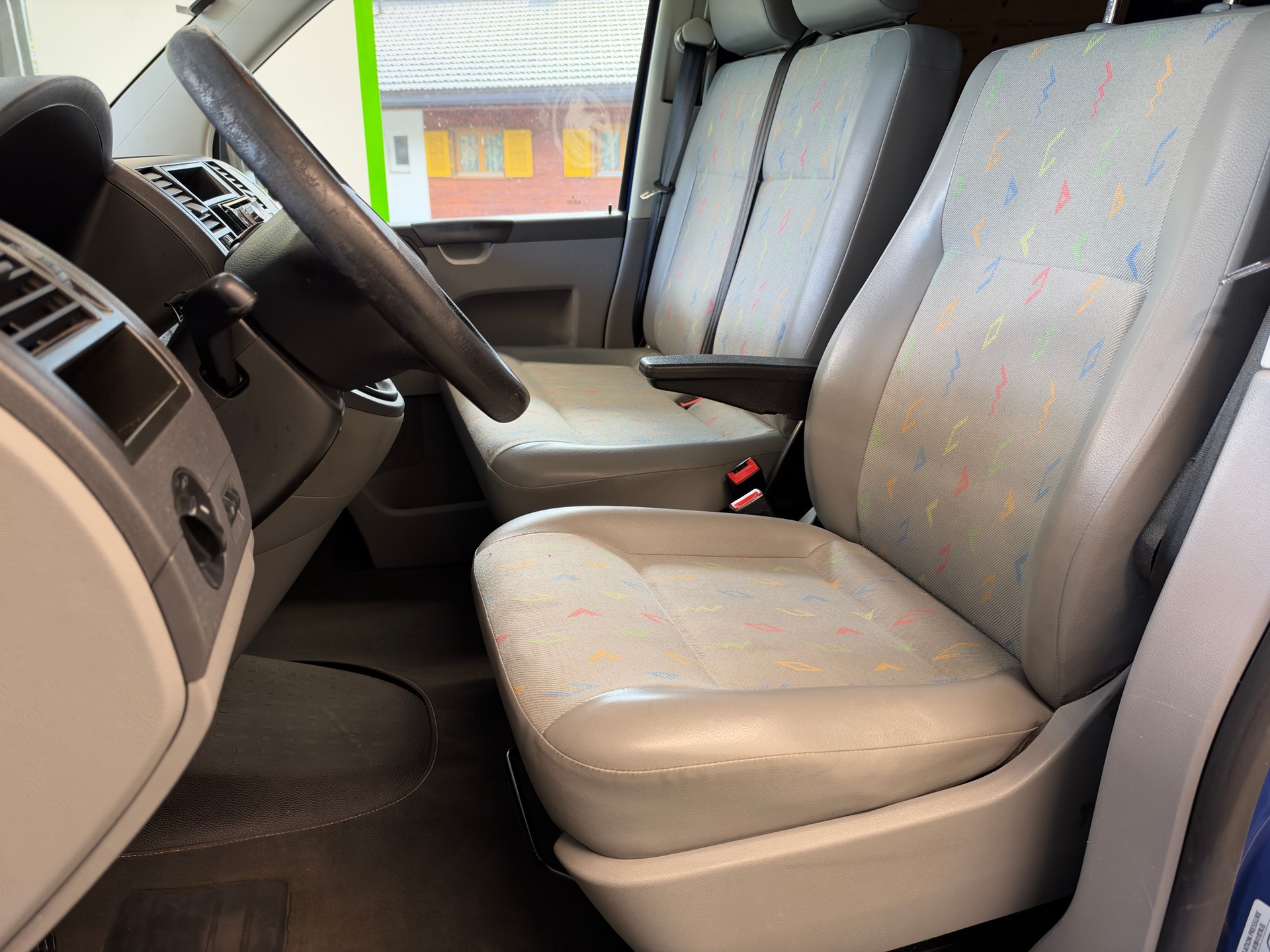 VW 1.9 TDI PD Camping-Bus-image-12