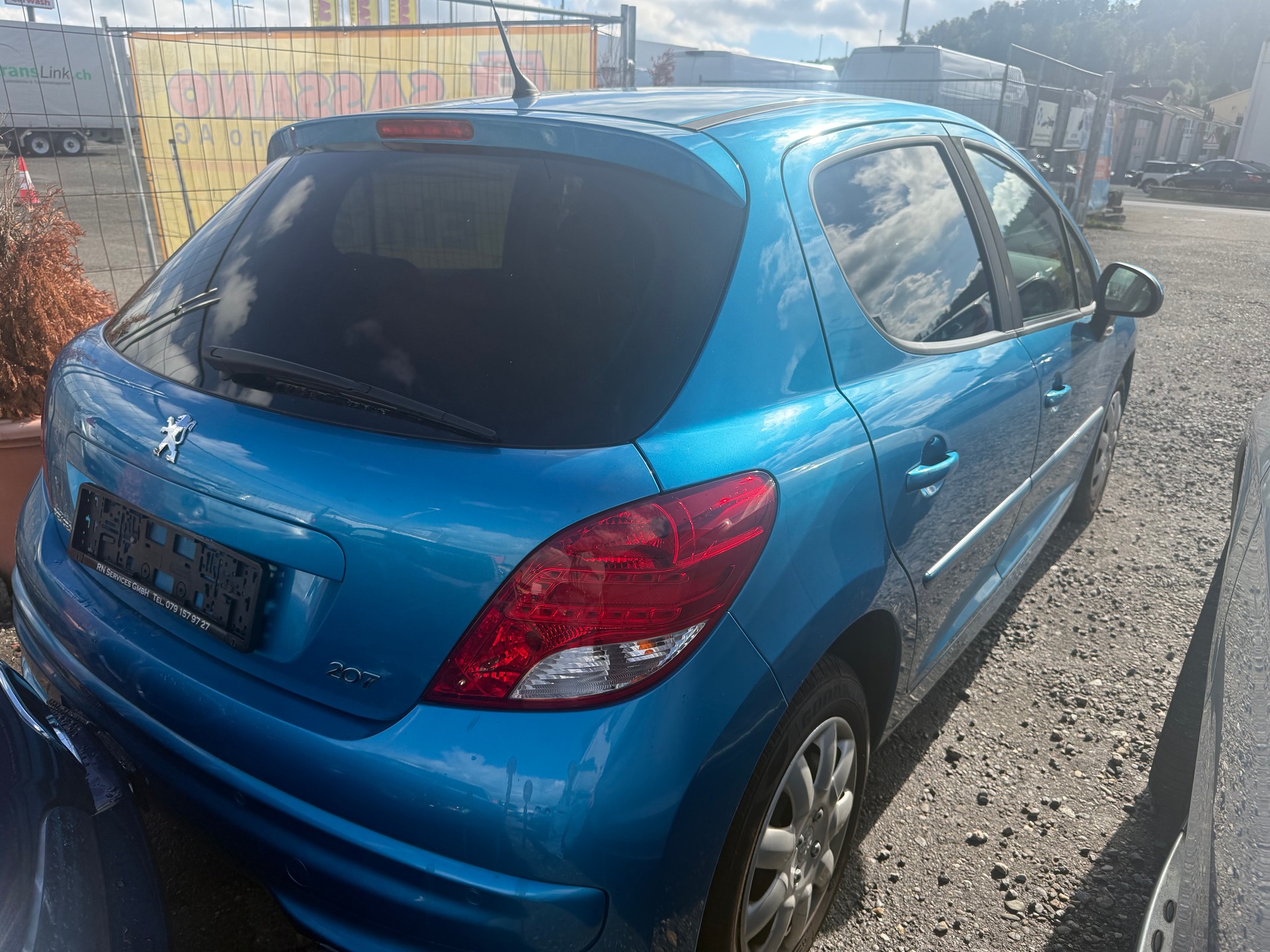 PEUGEOT 207 1.6 16V Lion Edition Automatic-image-2