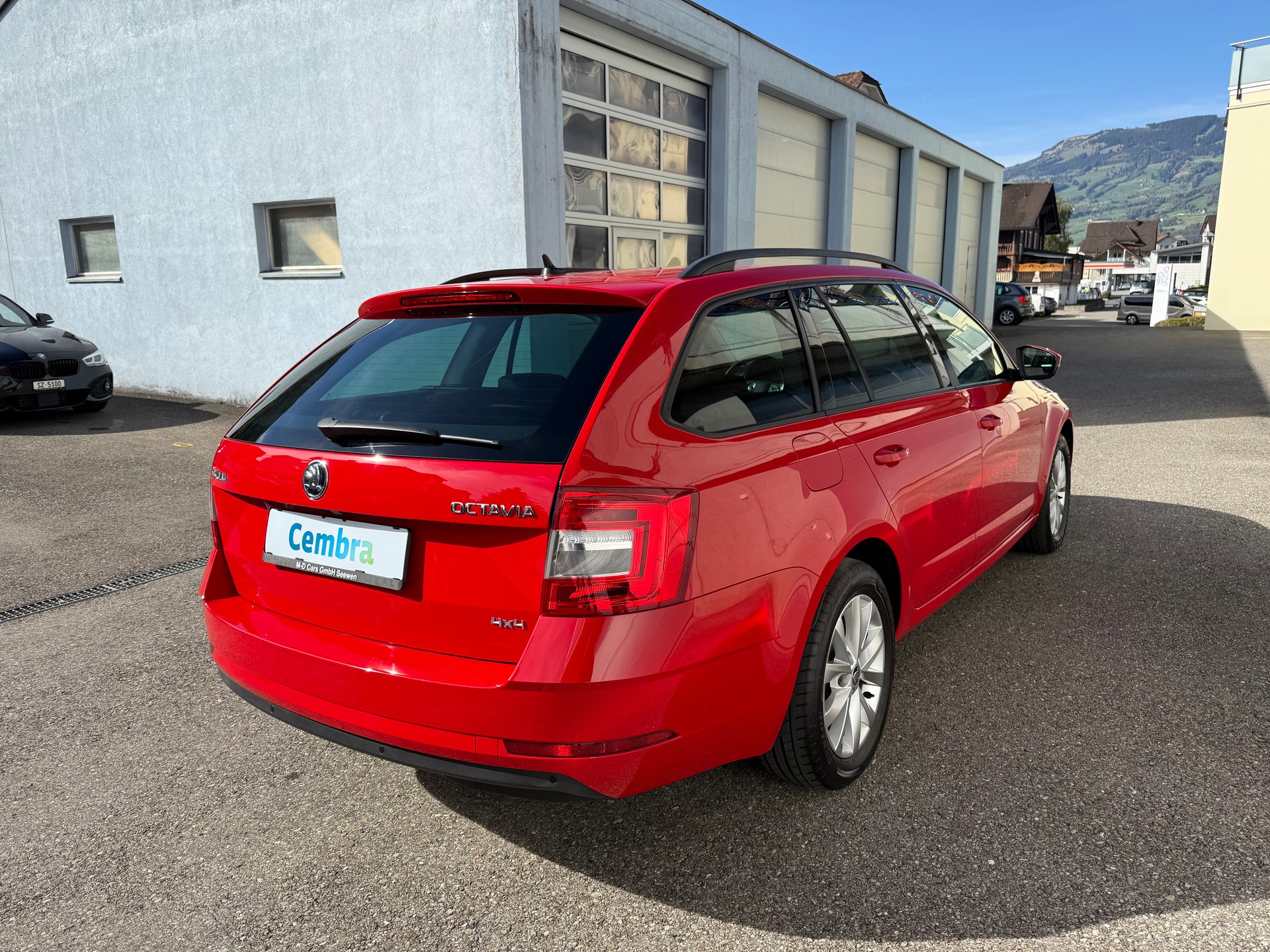 SKODA Octavia Combi 1.6 TDI Ambition 4x4-image-3